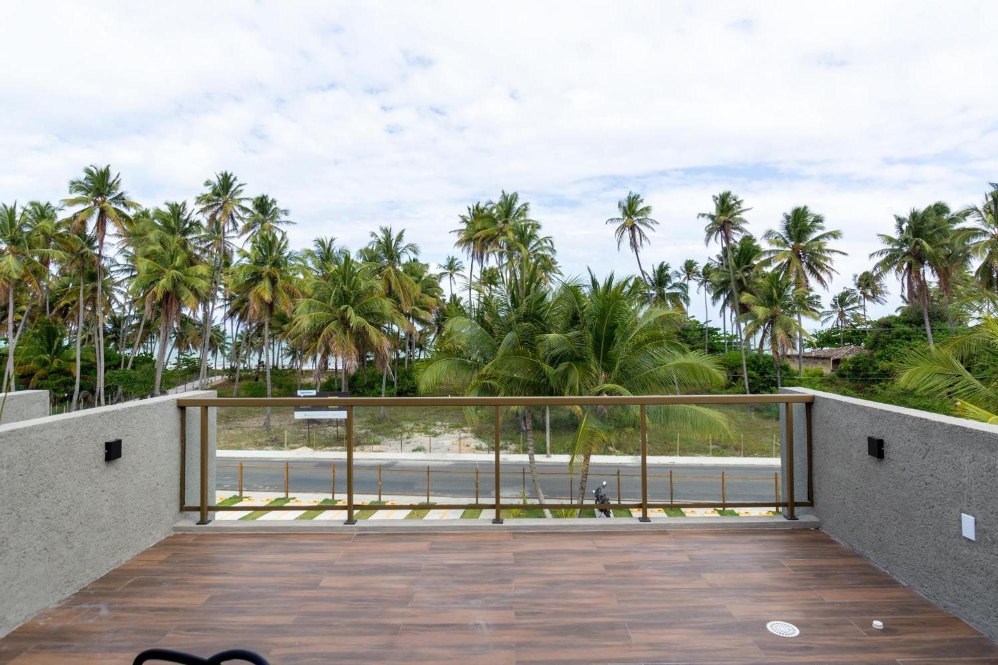 Villa Naluri Frente Mar em Japaratinga por Quarto à Vista