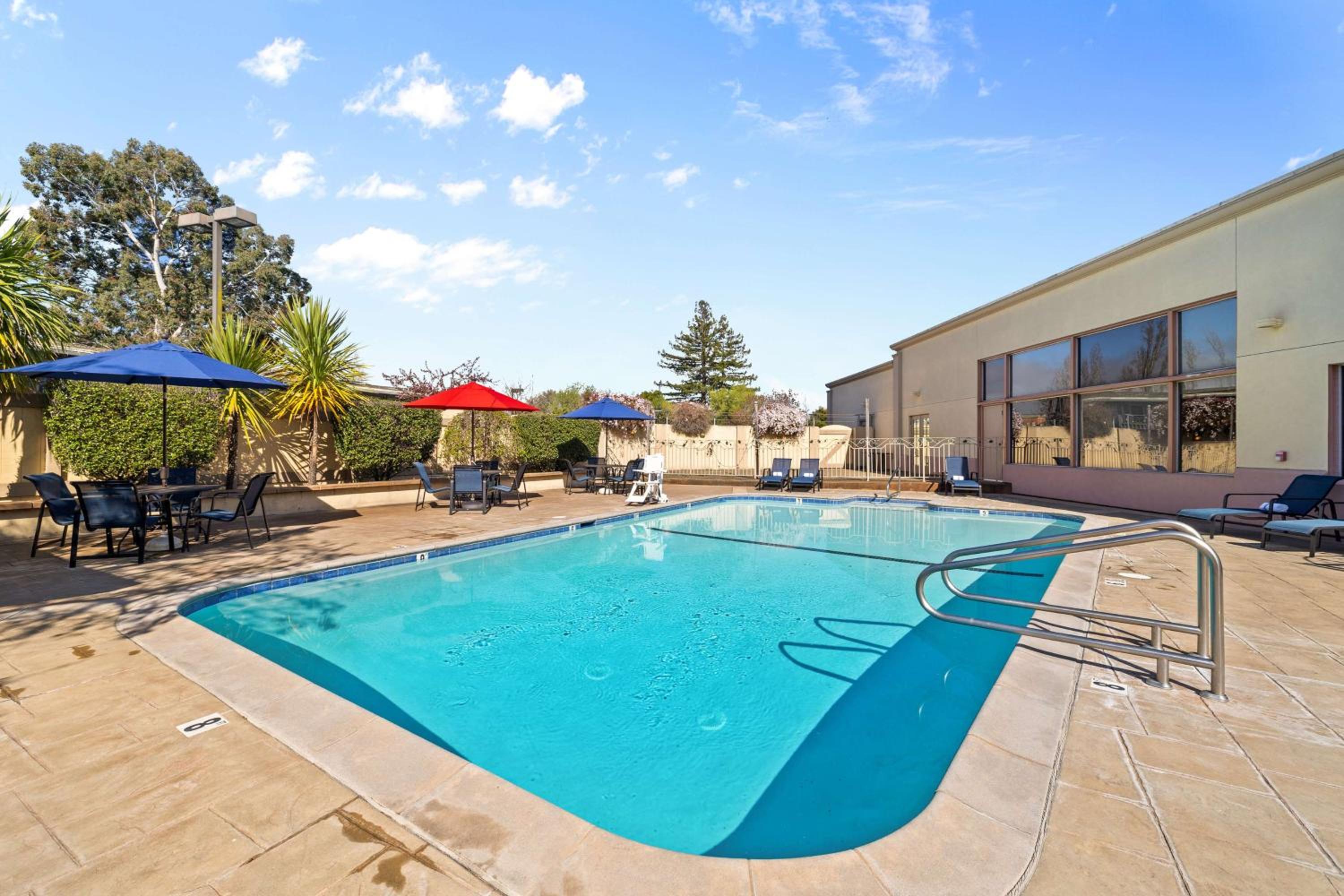 Petaluma Vacations - Best Western Petaluma Inn - Property Image 4