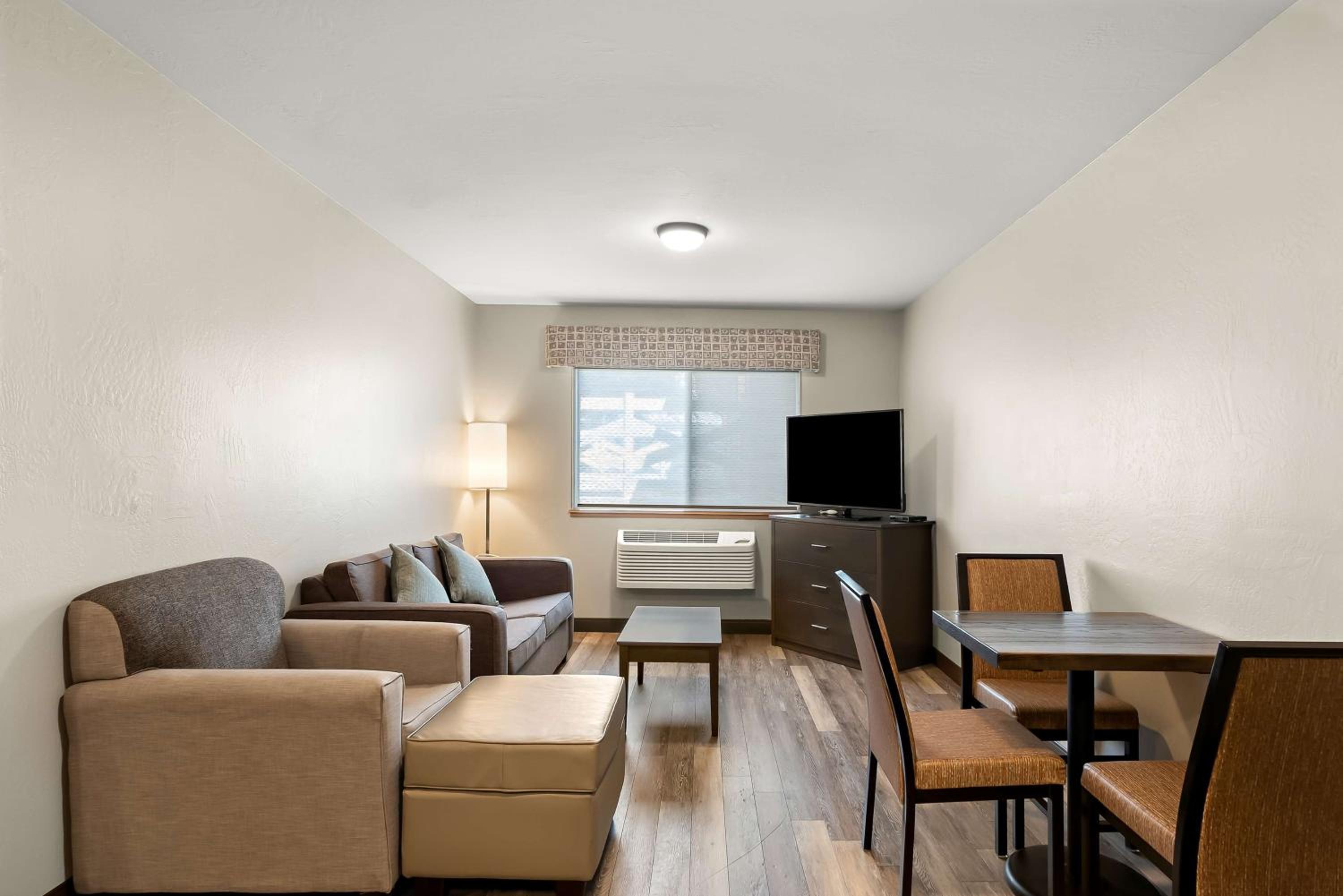 Best Western Sawtooth Inn and Suites - Property Image 6