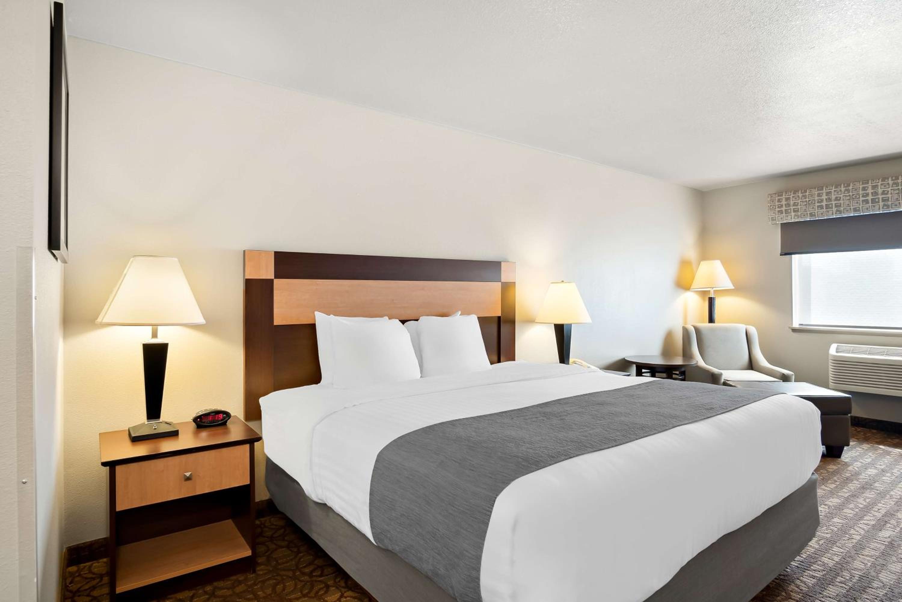 Best Western Sawtooth Inn and Suites - Property Image 1