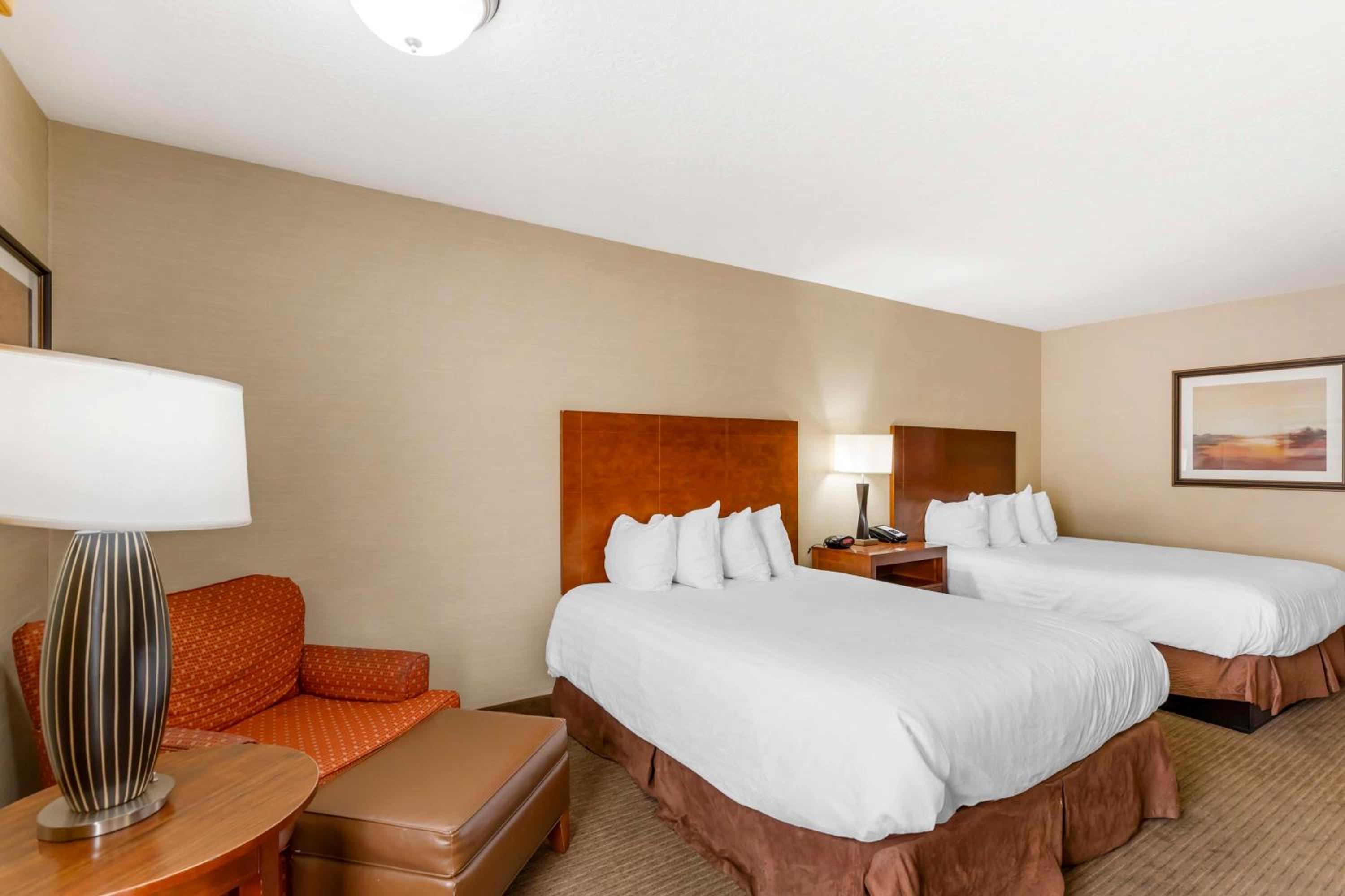 Rawlins Vacations - Best Western Cotton Tree Inn - Property Image 15