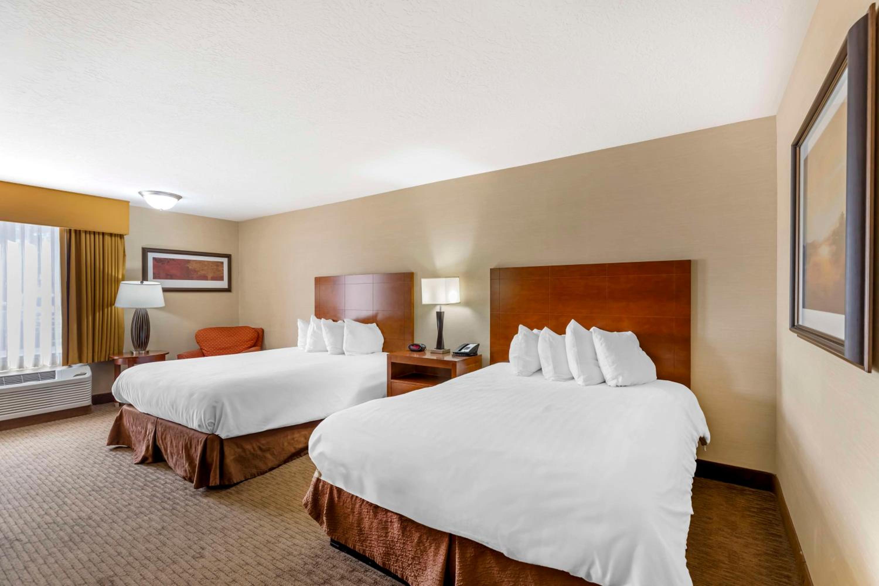 Rawlins Vacations - Best Western Cotton Tree Inn - Property Image 3