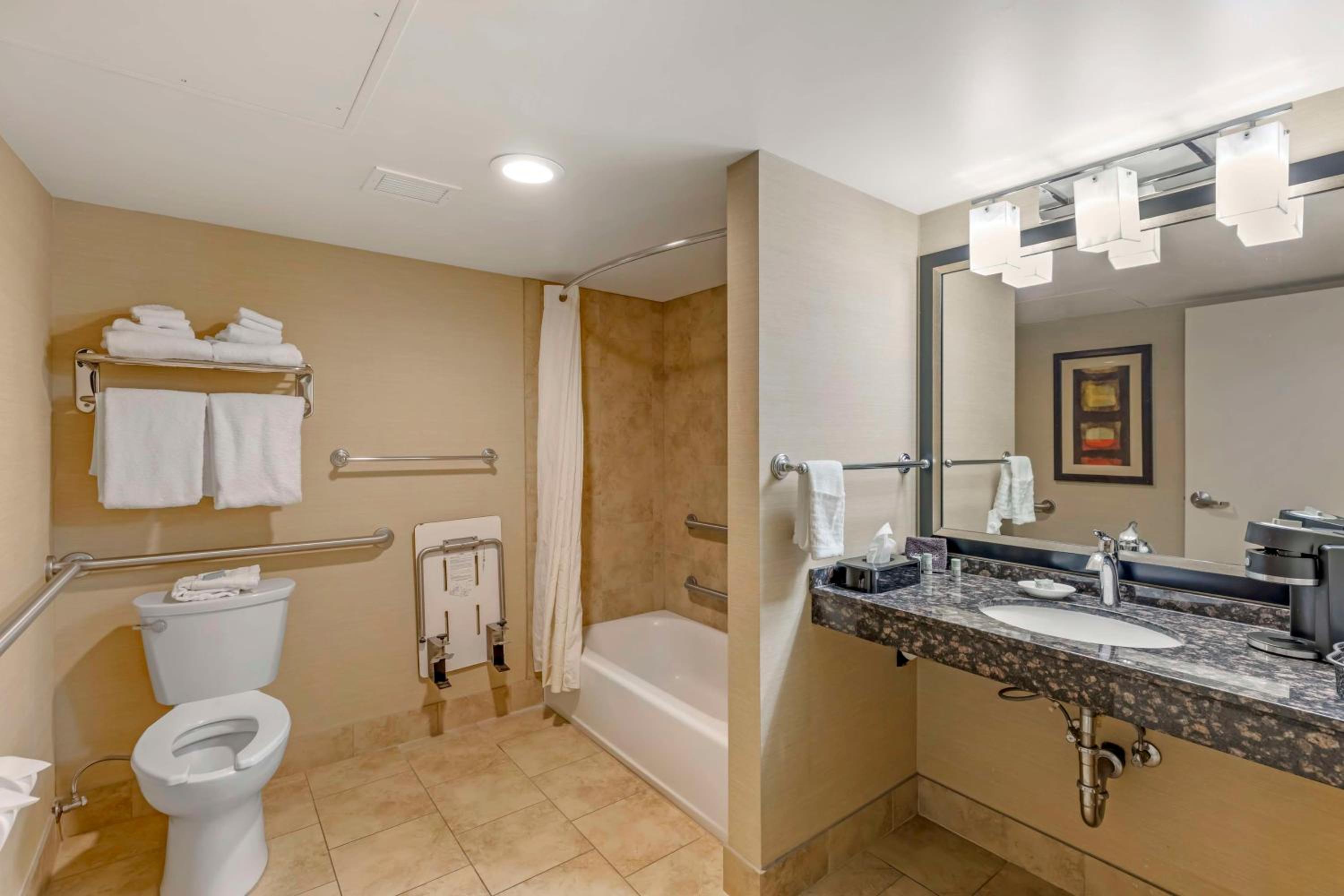 Rawlins Vacations - Best Western Cotton Tree Inn - Property Image 13