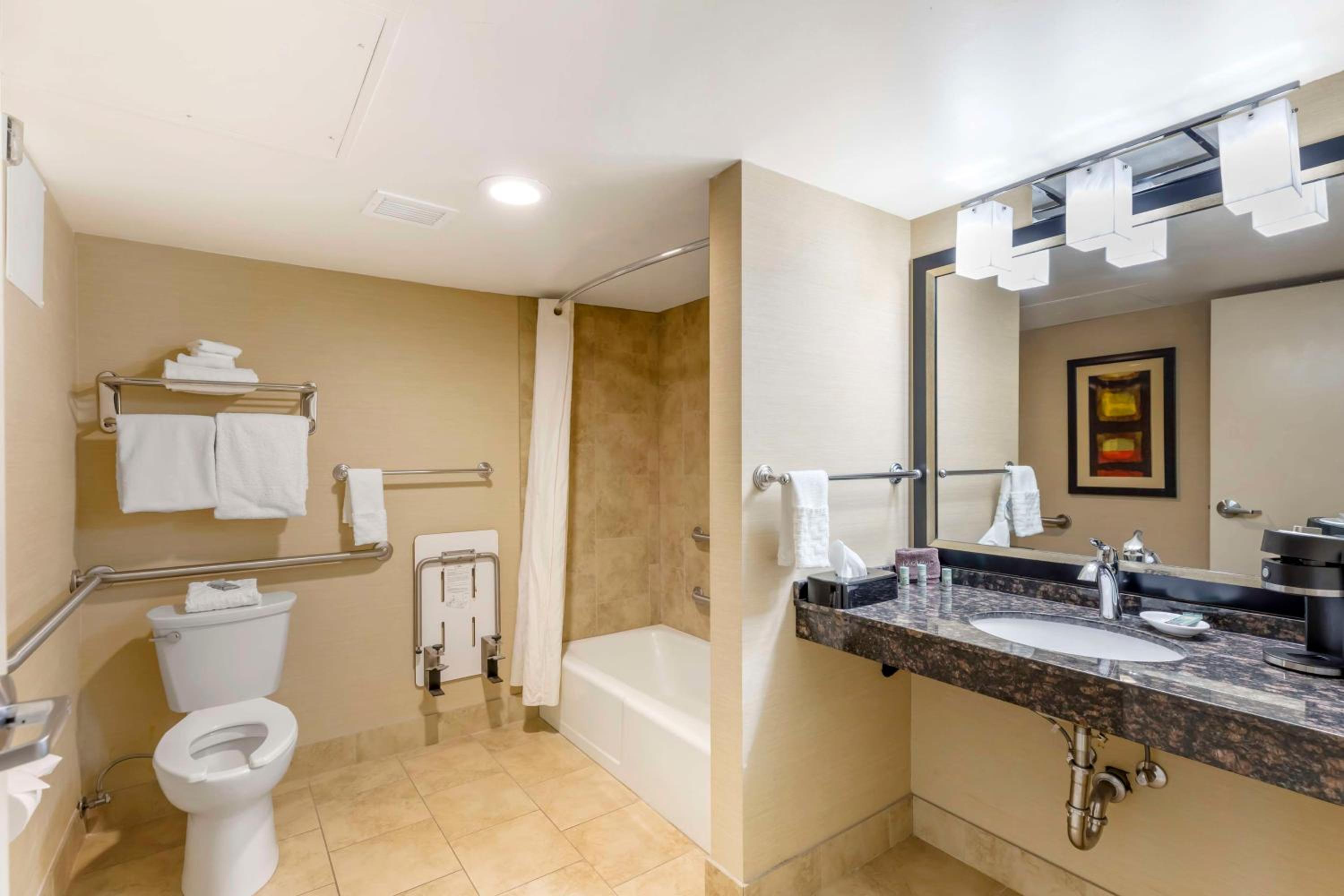 Rawlins Vacations - Best Western Cotton Tree Inn - Property Image 14