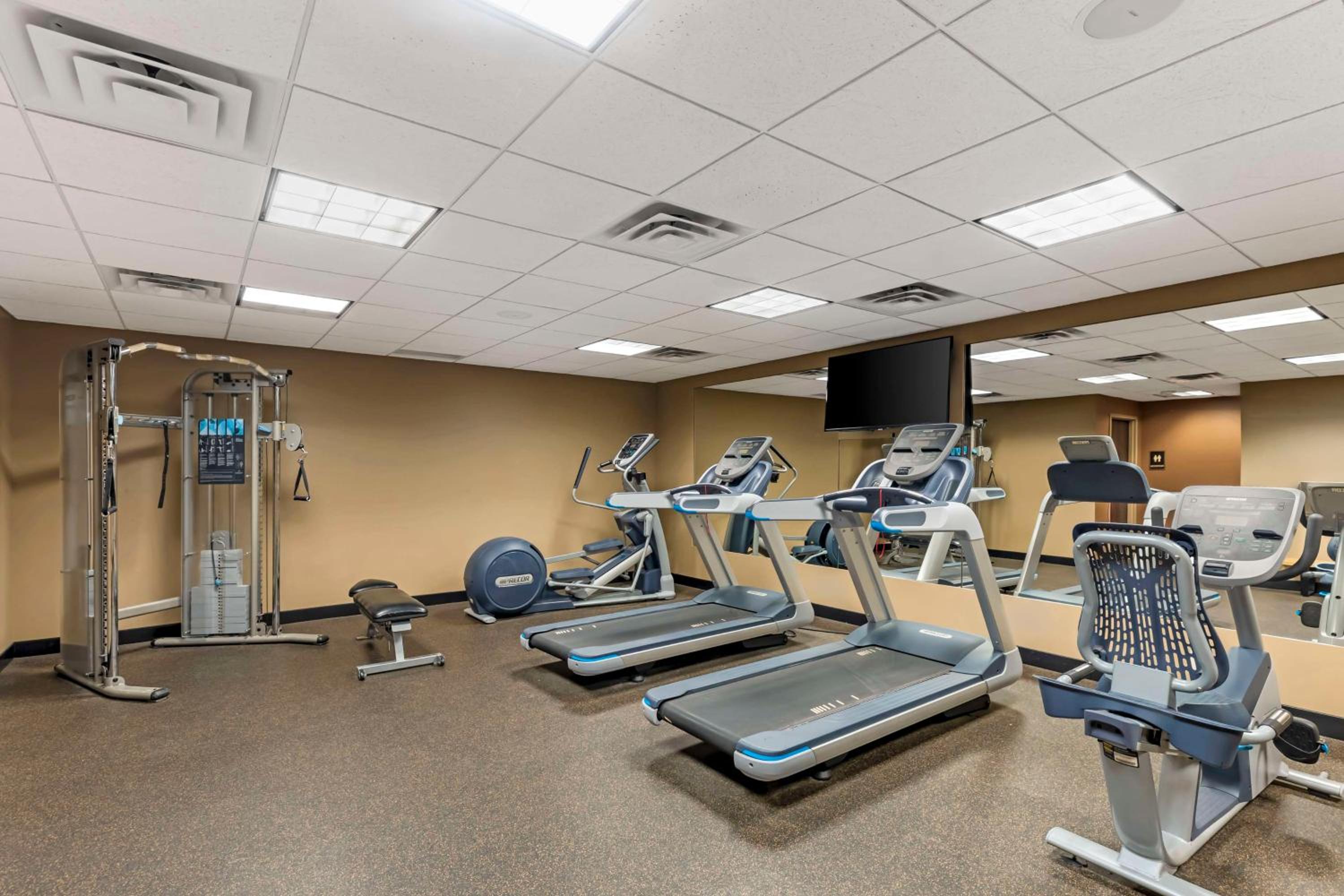 Rawlins Vacations - Best Western Cotton Tree Inn - Property Image 23