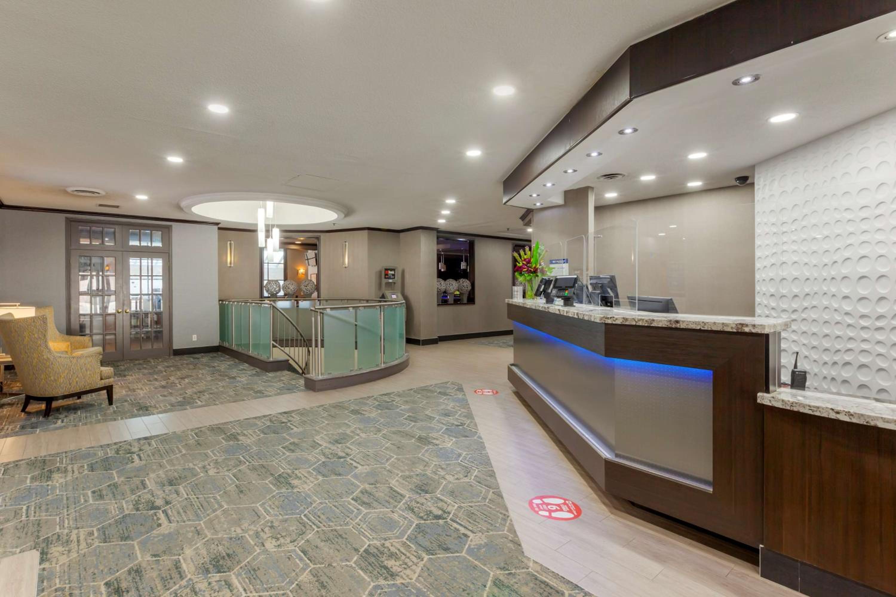Best Western Plus Toronto Airport Hotel-1