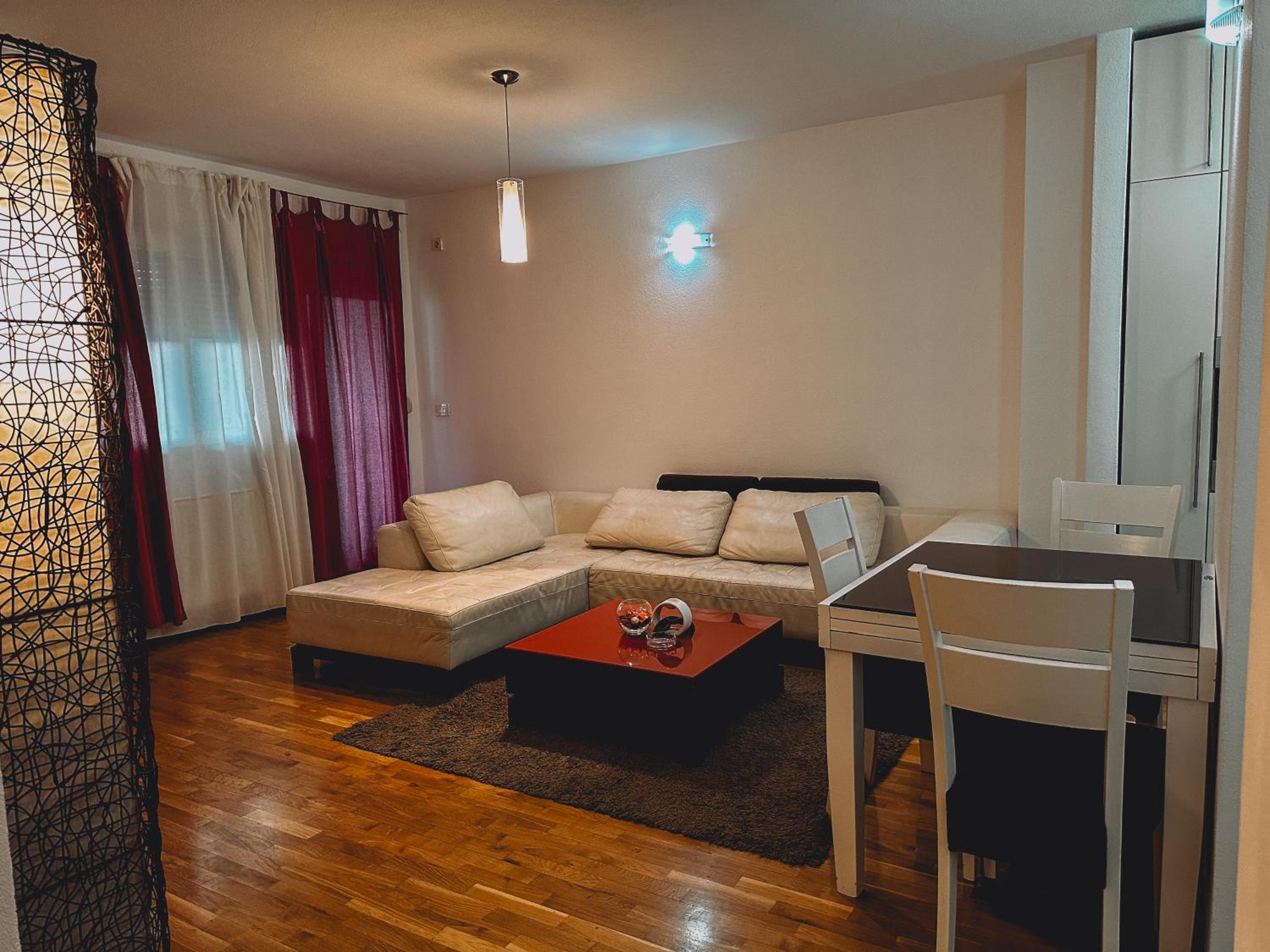 Meus Residence