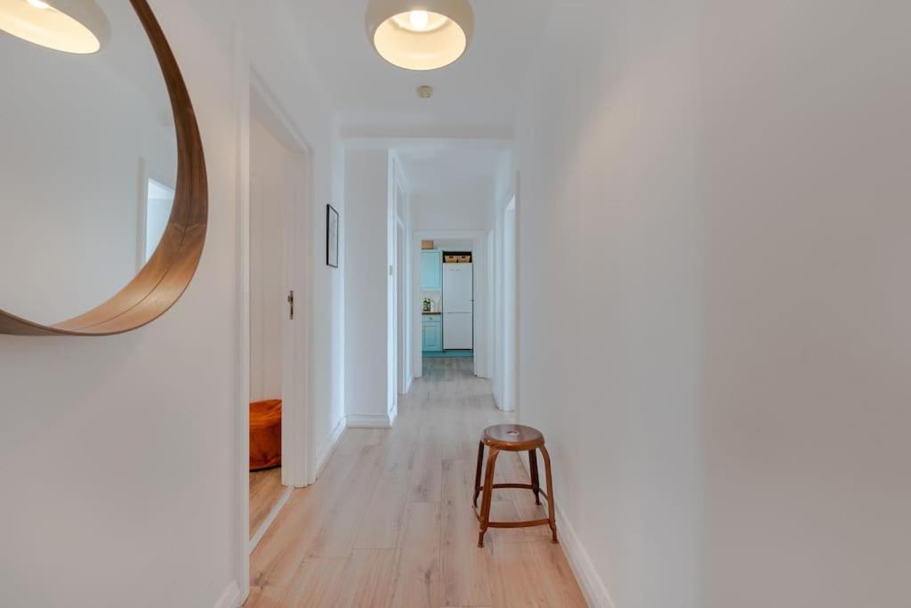 Stylish 2 bed in Central London - Walking distance to Hyde Park & Notting Hill
