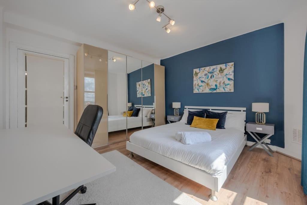 Stylish 2 bed in Central London - Walking distance to Hyde Park & Notting Hill