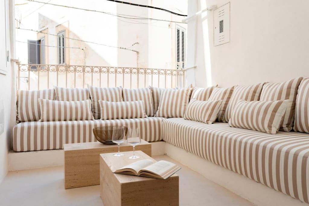 Il Convento Logement luxueux avec jacuzzi au cœur de Monopoli photo 4