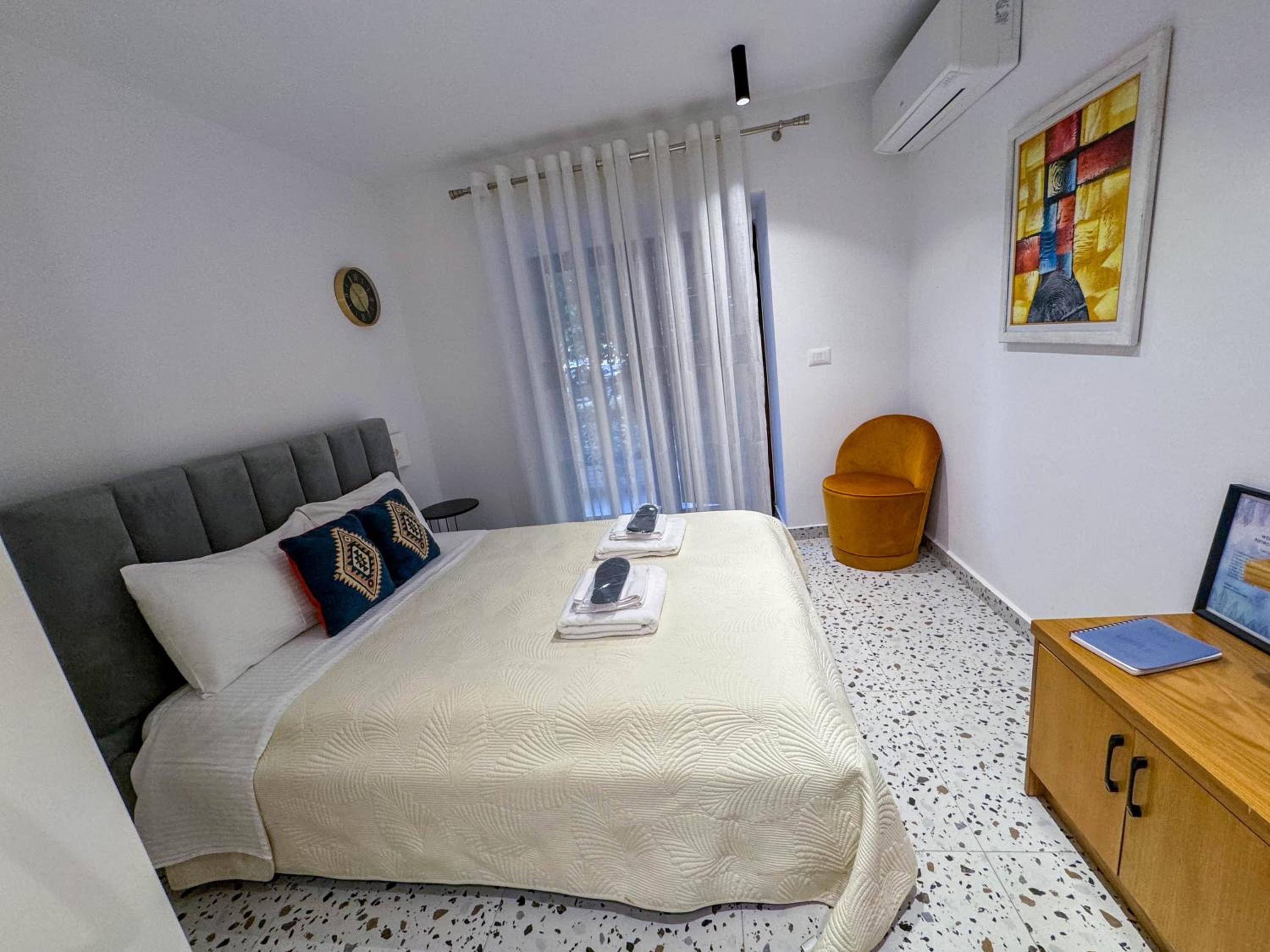 Tirana Lovely Apartment 3
