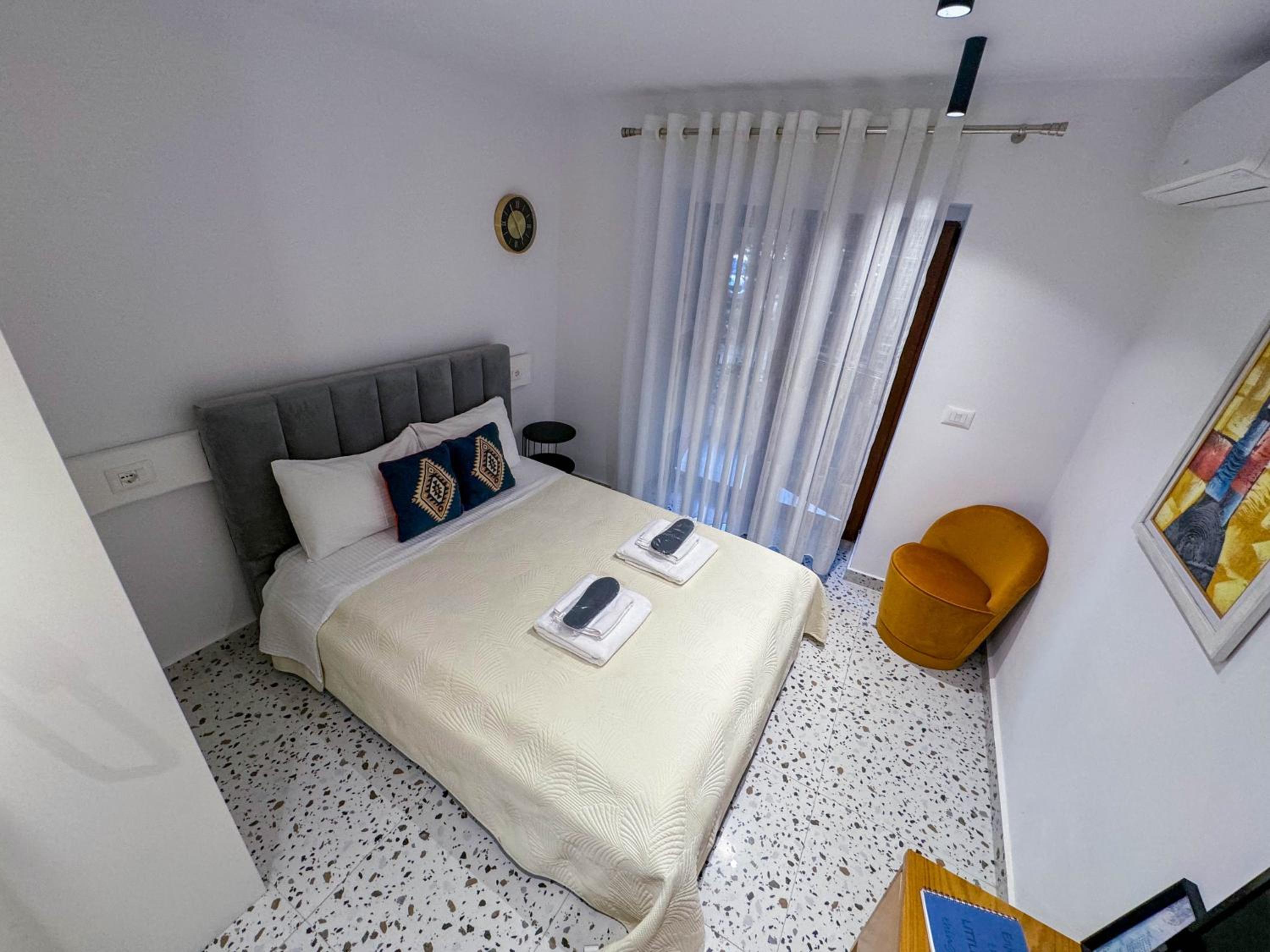 Tirana Lovely Apartment 3