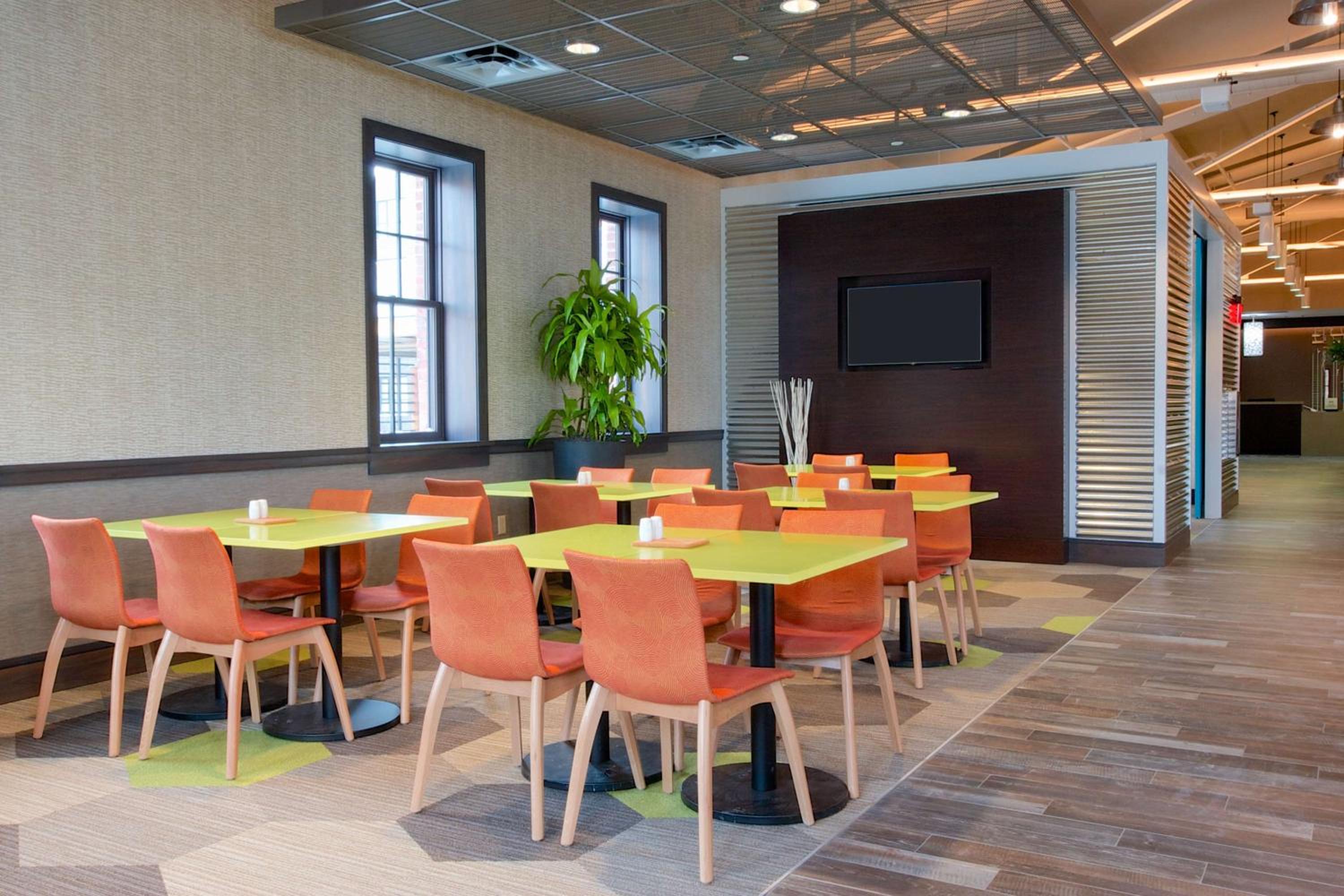 Hilton Garden Inn Burlington Downtown