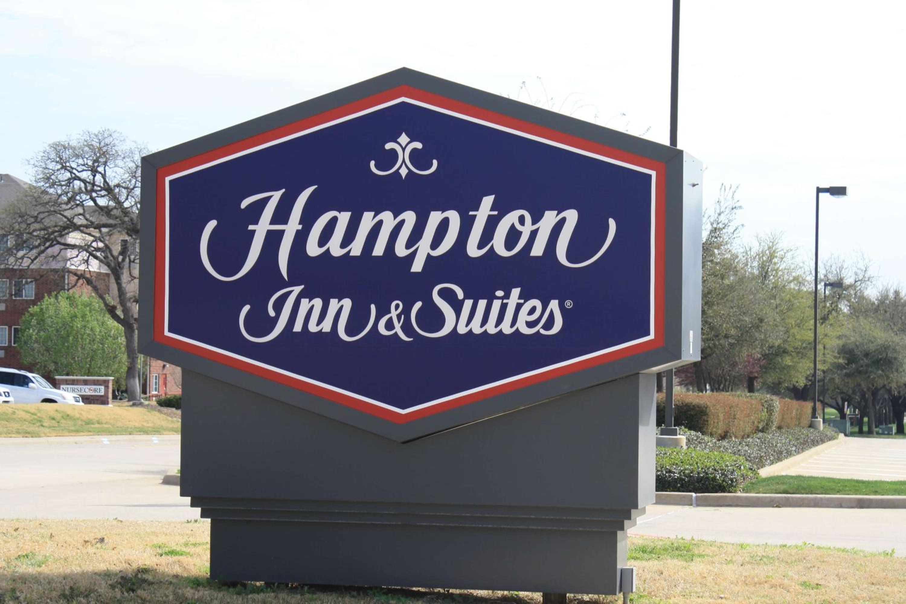 Hampton Inn & Suites Dallas-Arlington North-Entertainment District 3
