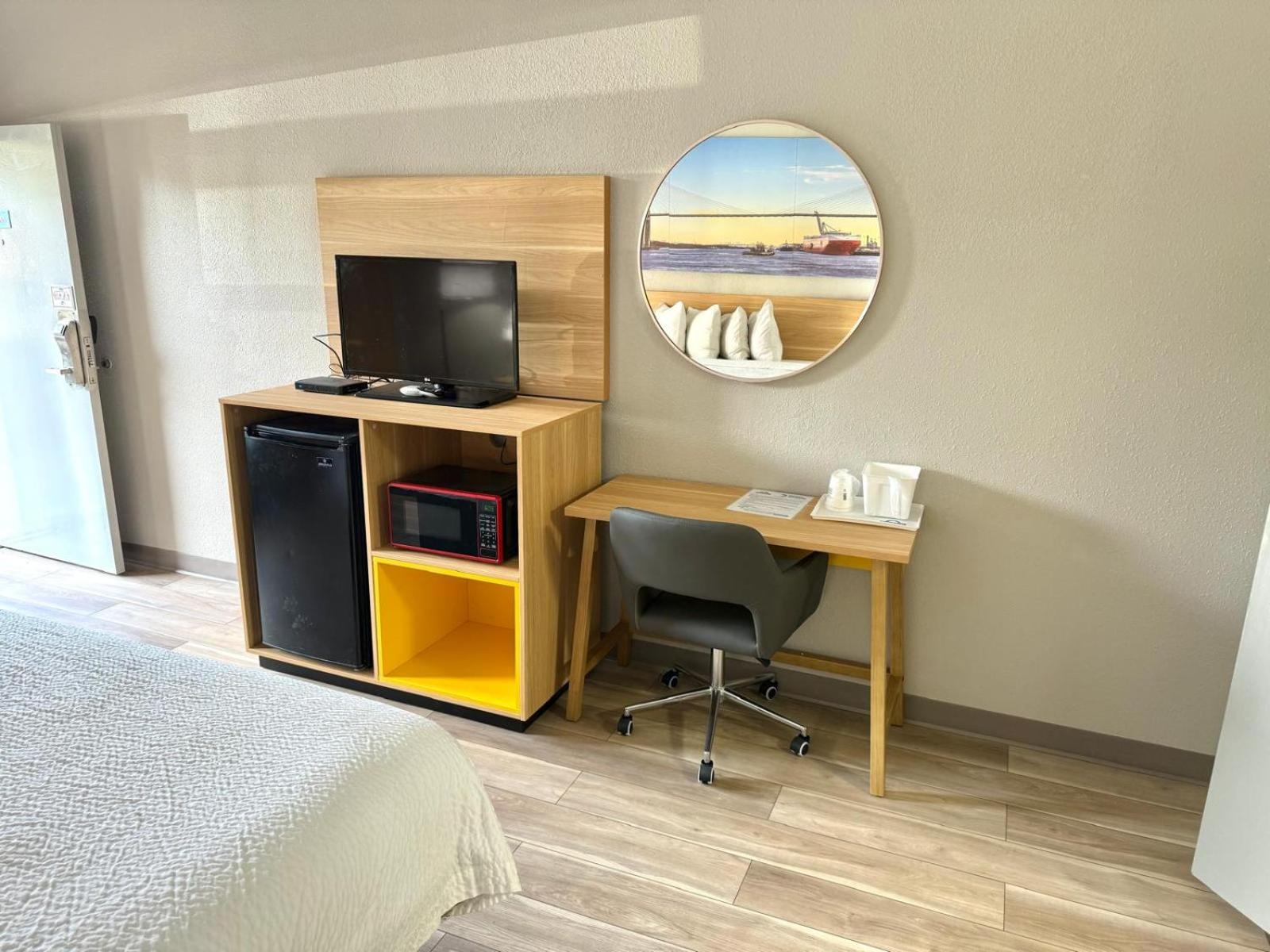 Statesboro Vacations - Days Inn by Wyndham Statesboro - Property Image 2