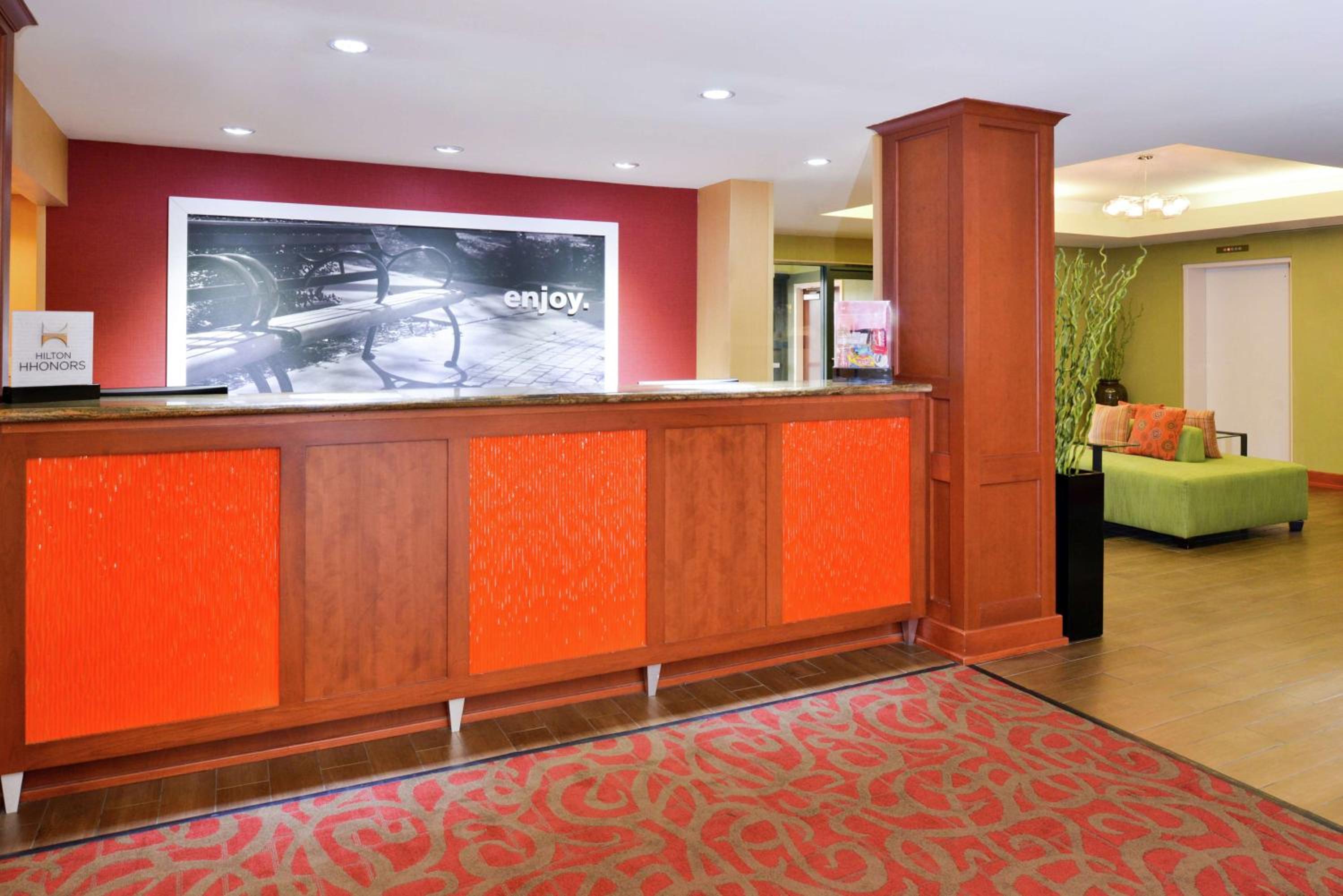 Martinsburg Vacations - Hampton Inn Martinsburg - Property Image 25