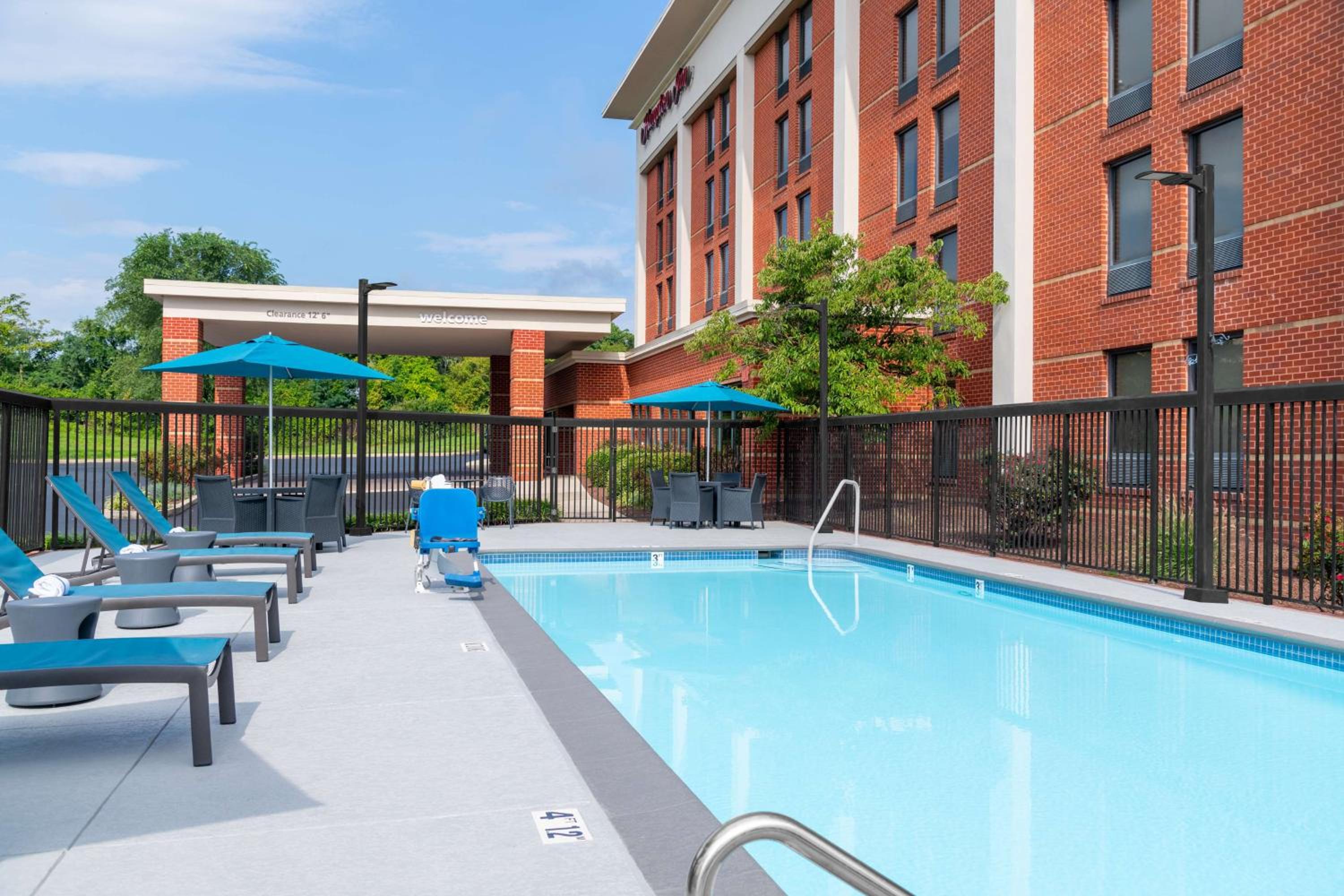 Martinsburg Vacations - Hampton Inn Martinsburg - Property Image 29
