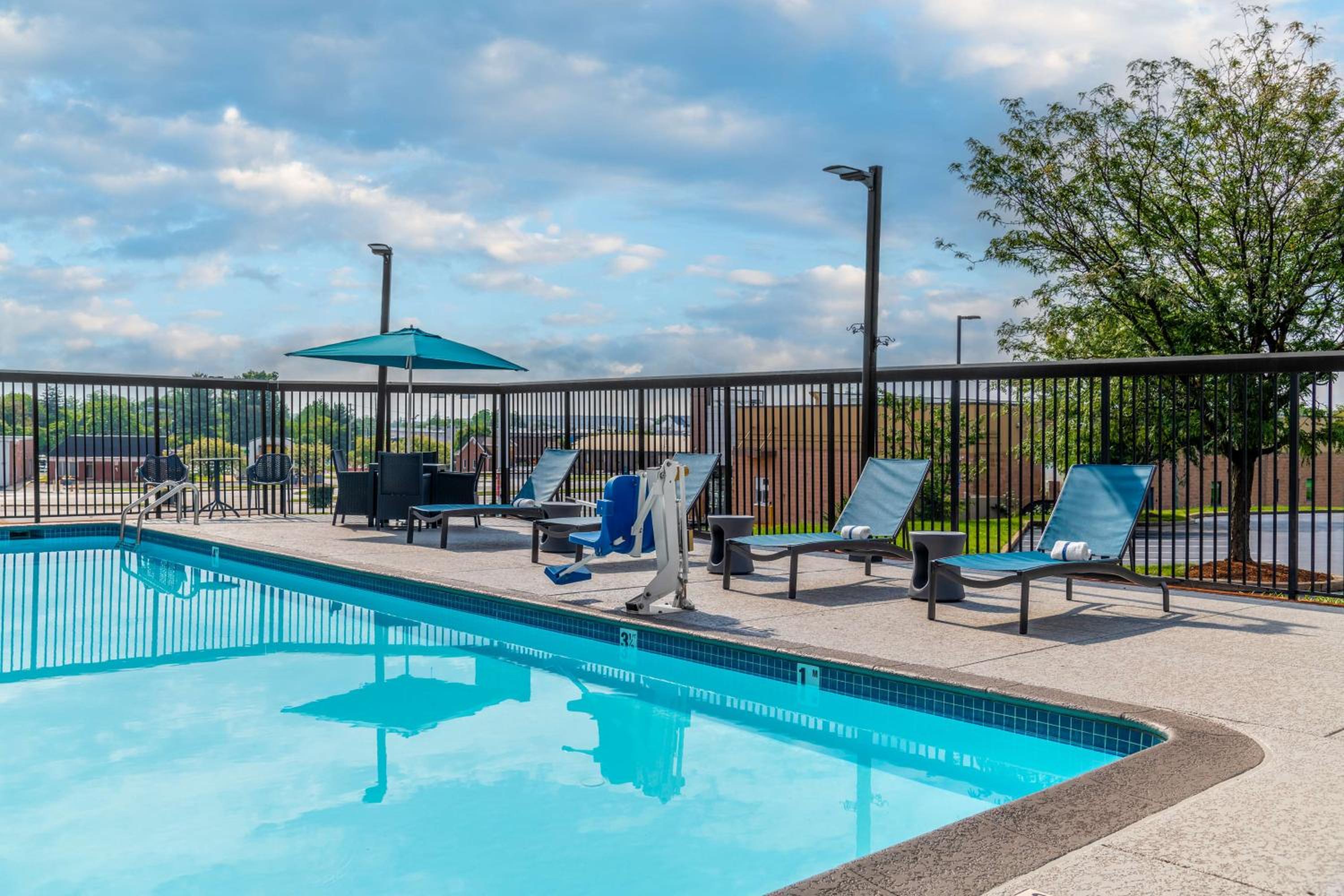 Martinsburg Vacations - Hampton Inn Martinsburg - Property Image 30