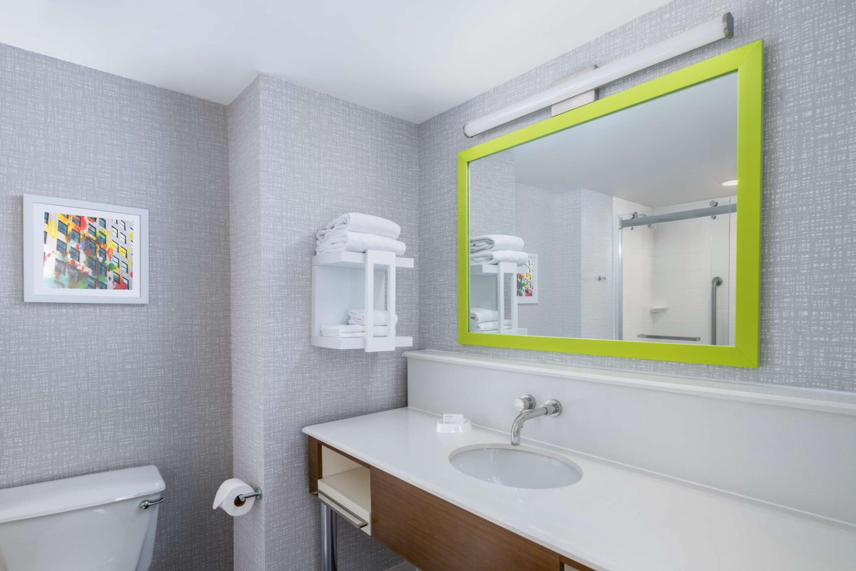 Martinsburg Vacations - Hampton Inn Martinsburg - Property Image 14
