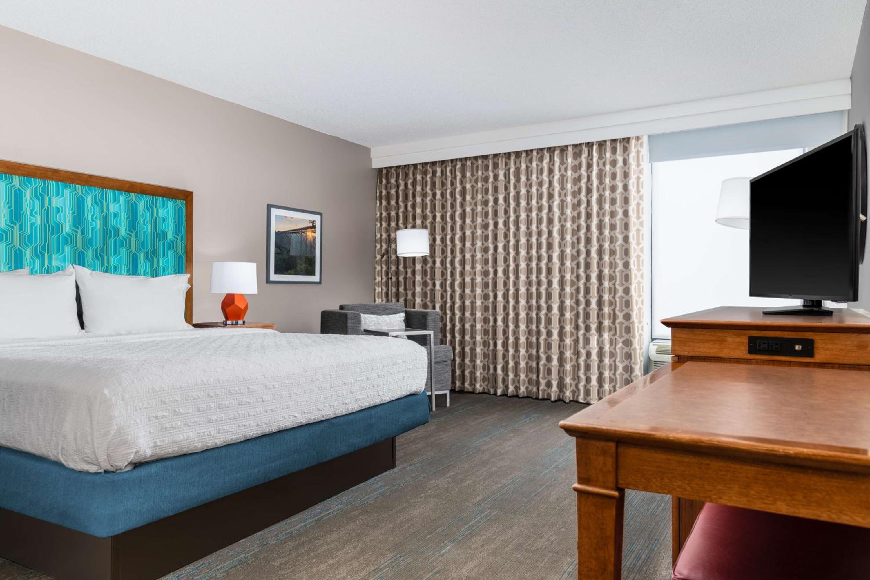 Martinsburg Vacations - Hampton Inn Martinsburg - Property Image 18