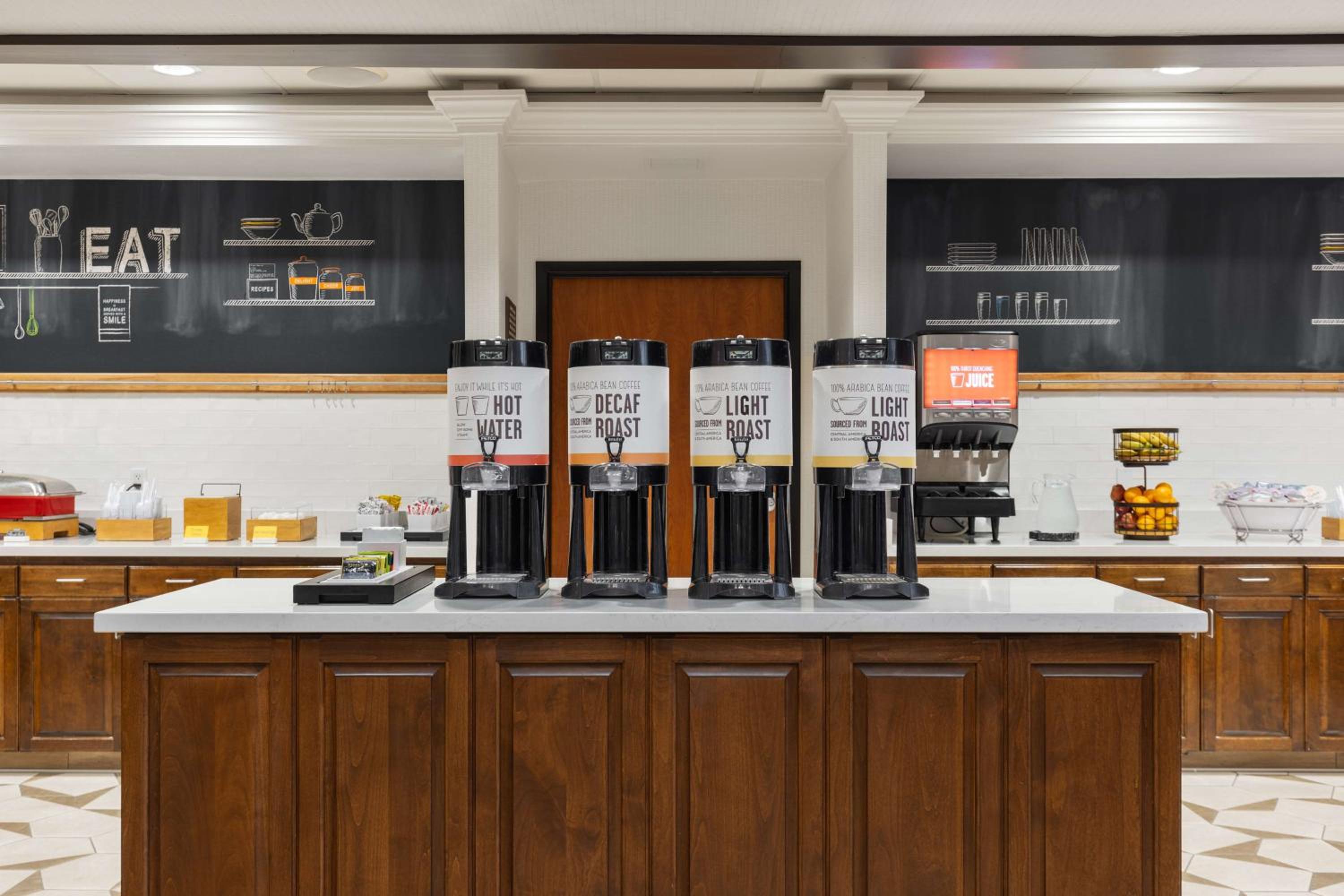 Yuba City Vacations - Hampton Inn  Suites Yuba City - Property Image 21