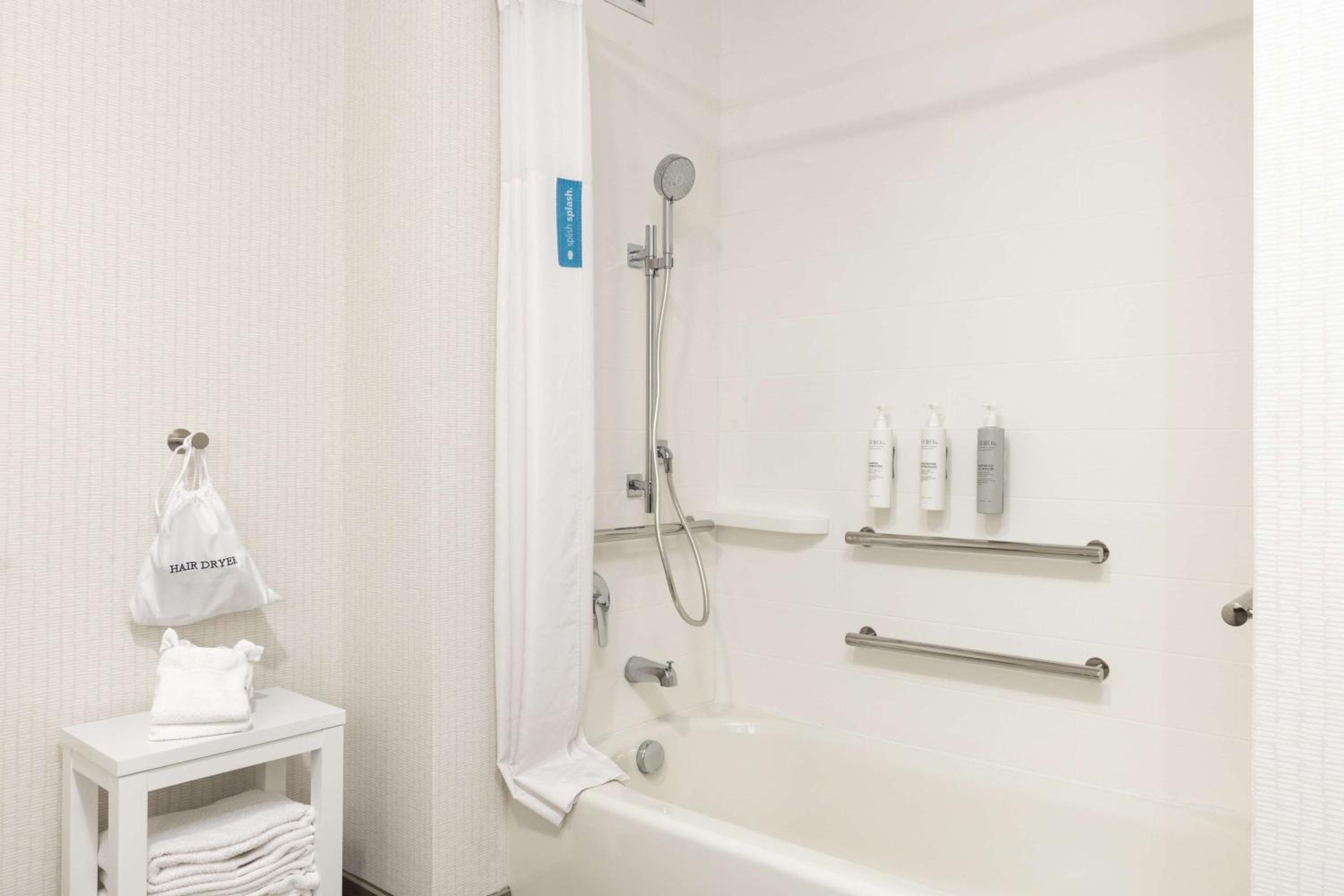 Yuba City Vacations - Hampton Inn  Suites Yuba City - Property Image 12