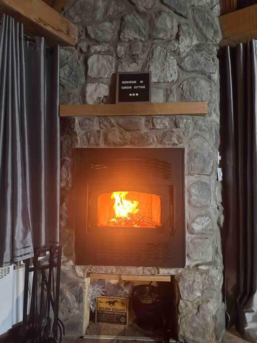 Le Gordon cottage - Escapade en nature avec spa!