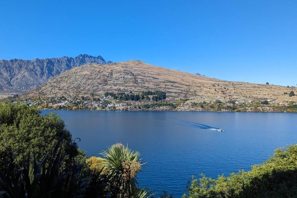 Scenic Lakefront Apartment view 2