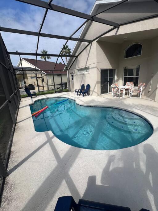 Resort Community 4 Bedroom Family Home, Pool & 15 Min Disney view 2