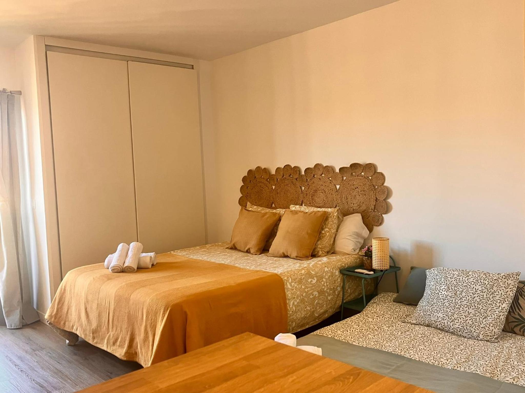 Bythewave Apartments