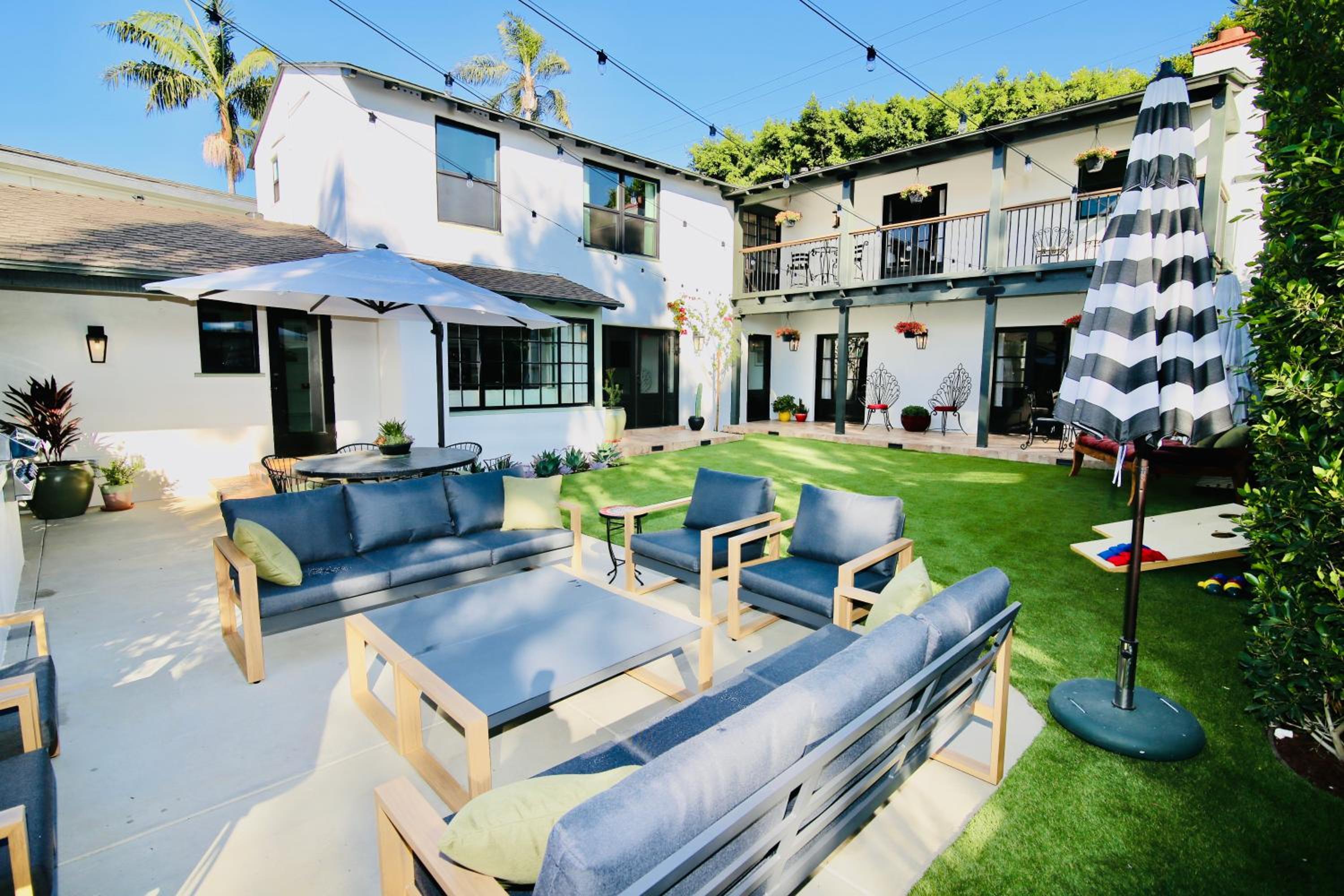 Villa Encanto- LUXE Spanish Villa with 6 KING Bedrooms, Courtyard and New Game Room view 2
