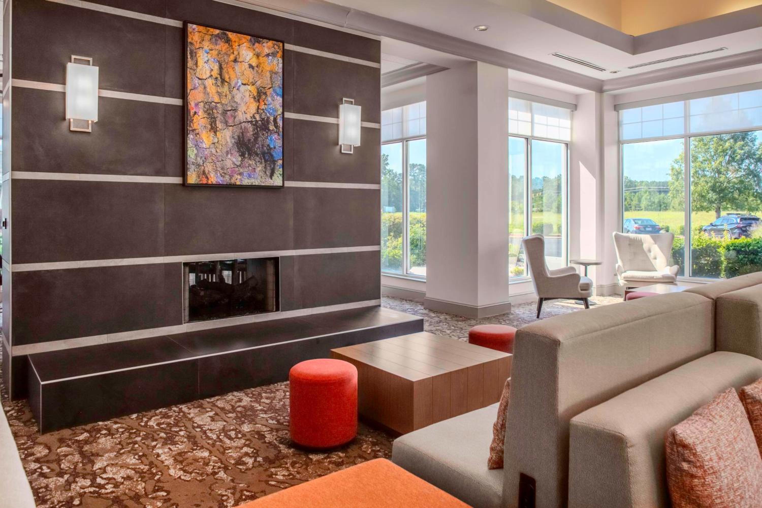 Roanoke Rapids Vacations - Hilton Garden Inn Roanoke Rapids - Property Image 27