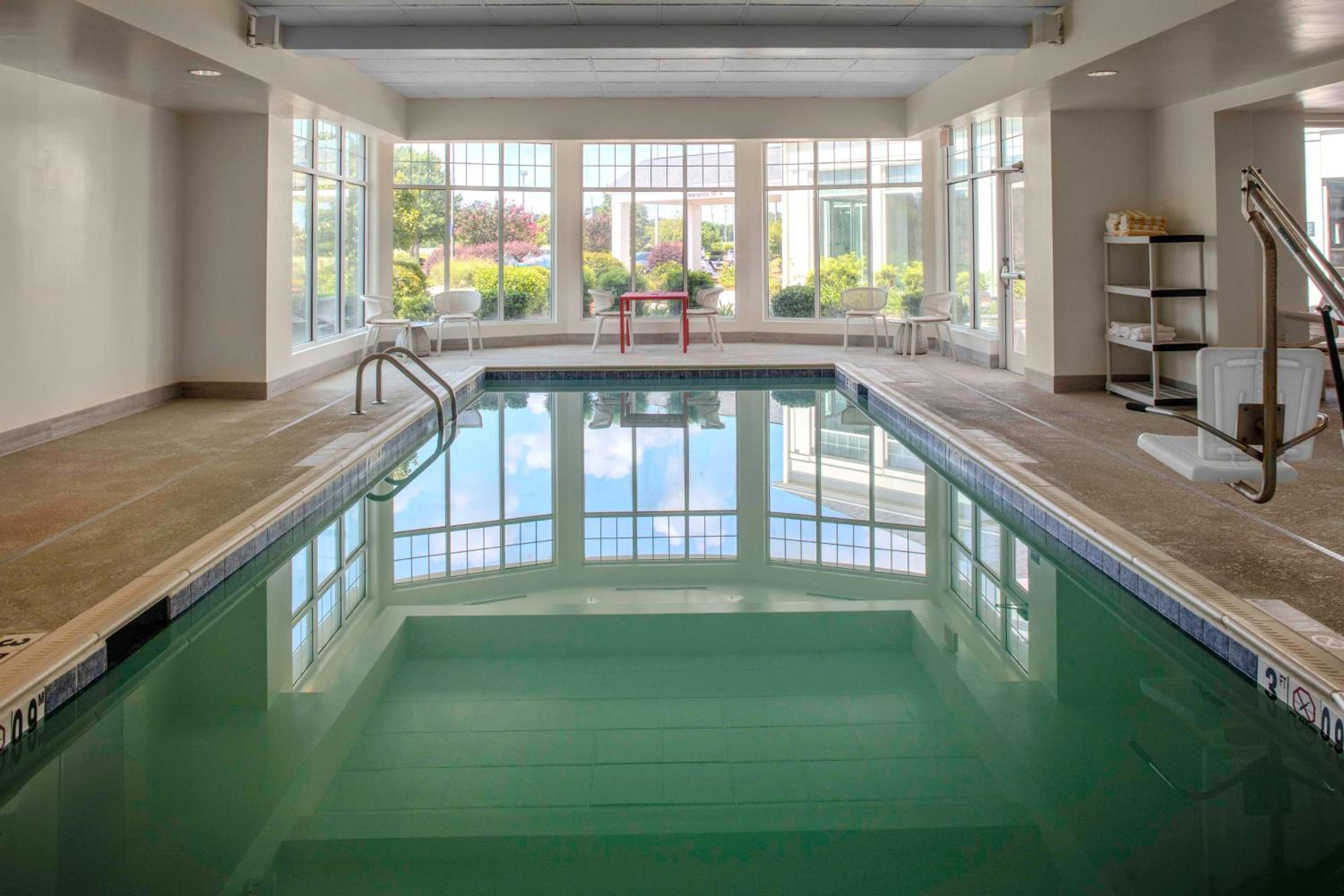 Roanoke Rapids Vacations - Hilton Garden Inn Roanoke Rapids - Property Image 25