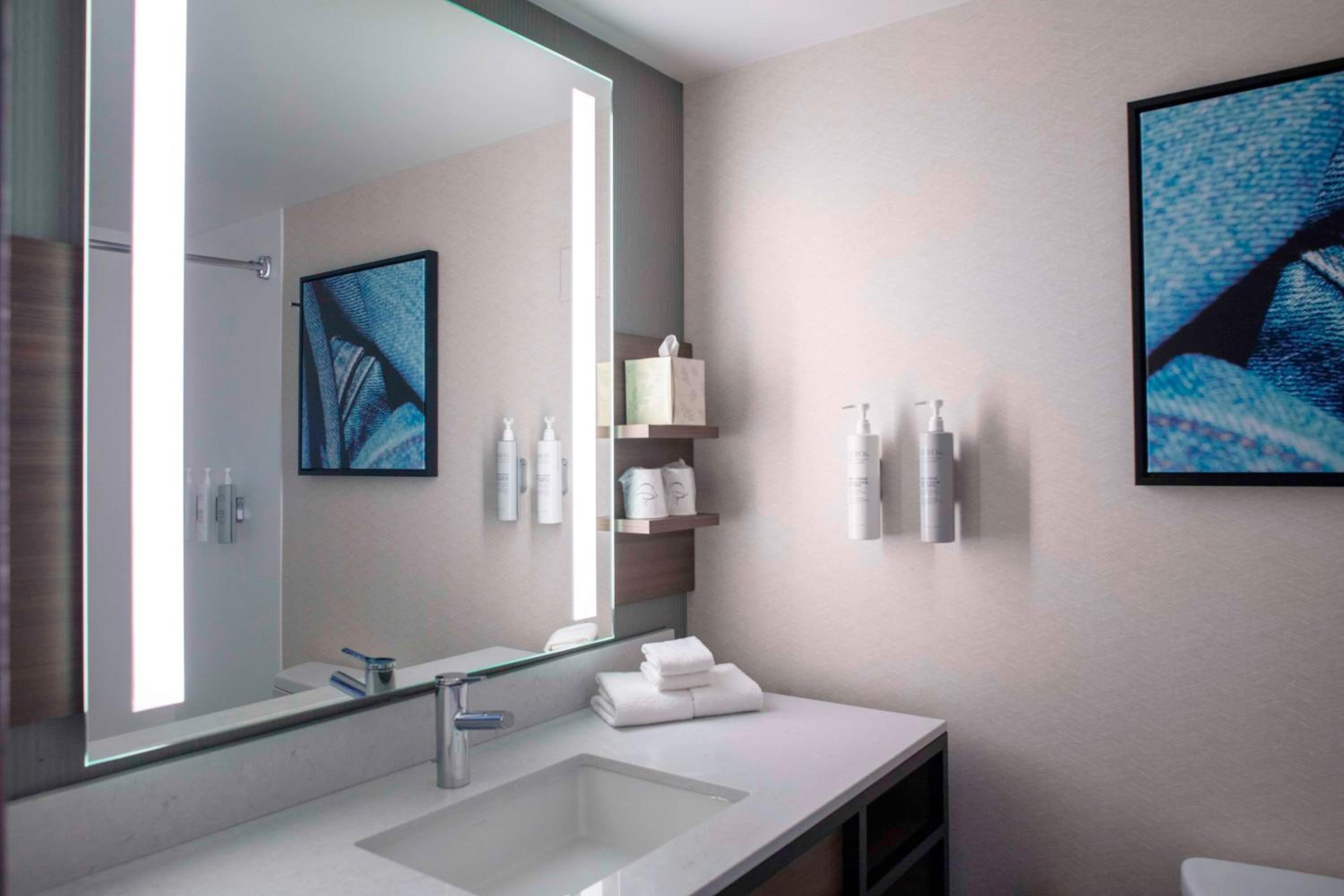 Roanoke Rapids Vacations - Hilton Garden Inn Roanoke Rapids - Property Image 10