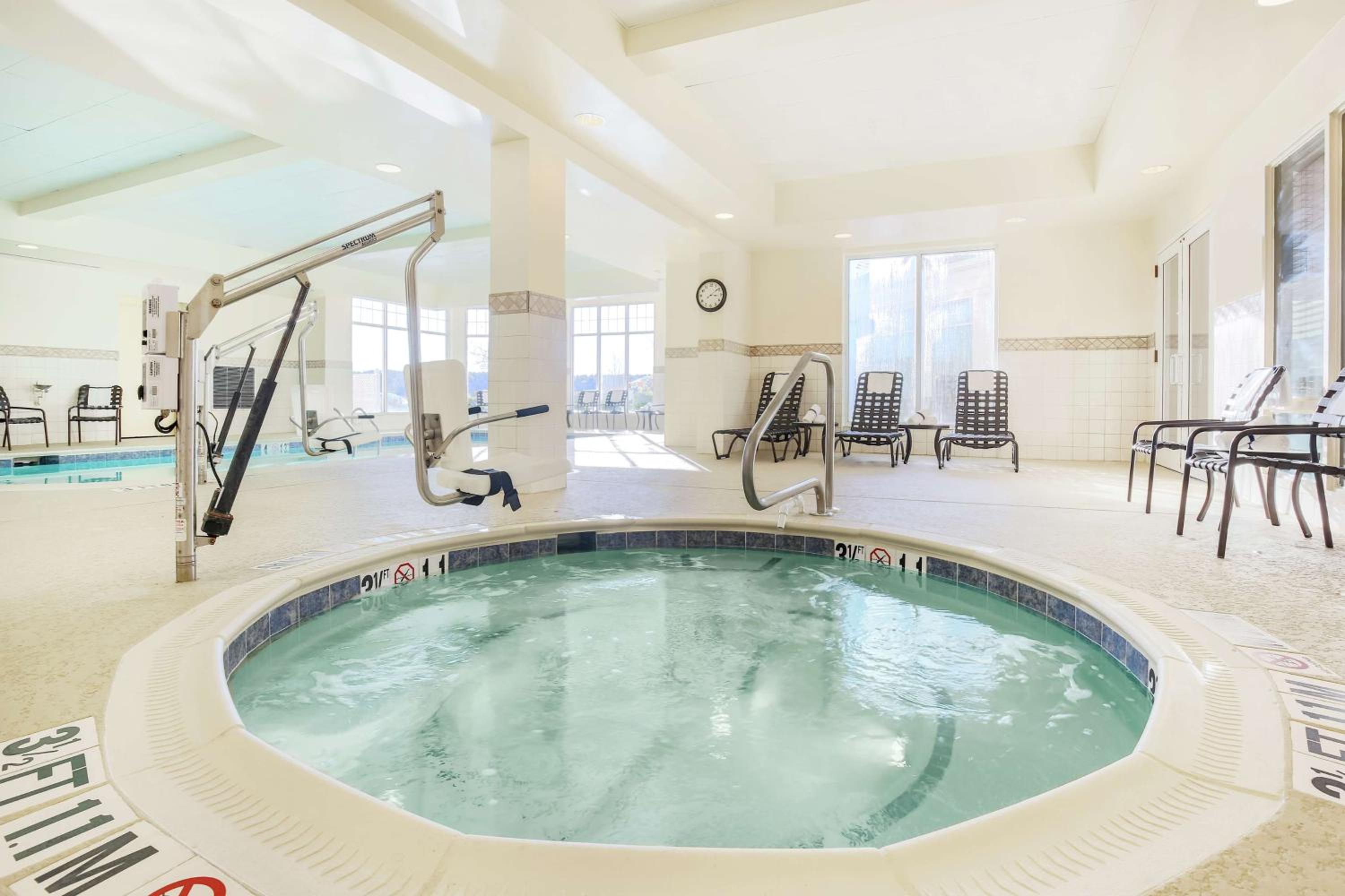 Roanoke Rapids Vacations - Hilton Garden Inn Roanoke Rapids - Property Image 5