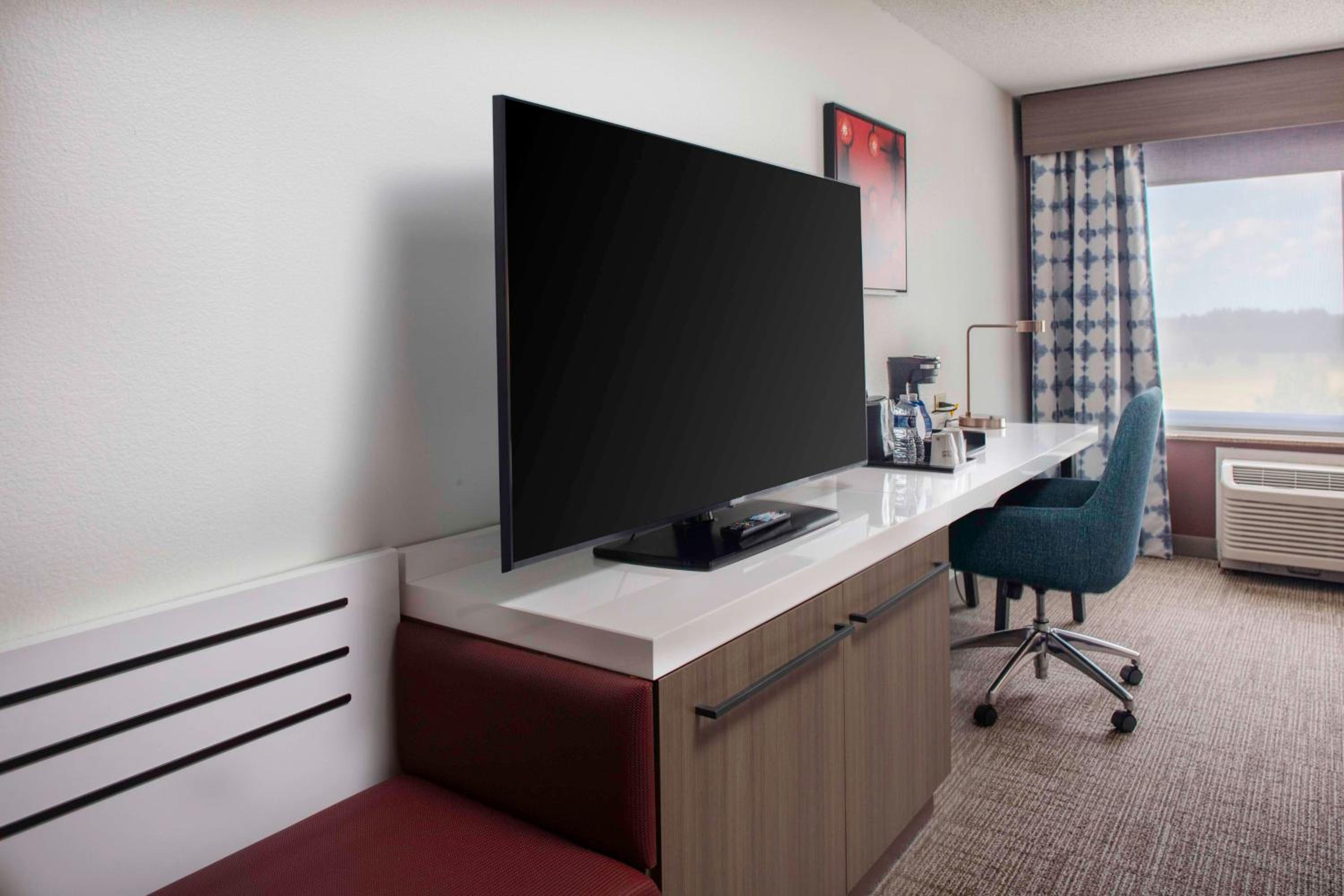 Roanoke Rapids Vacations - Hilton Garden Inn Roanoke Rapids - Property Image 2