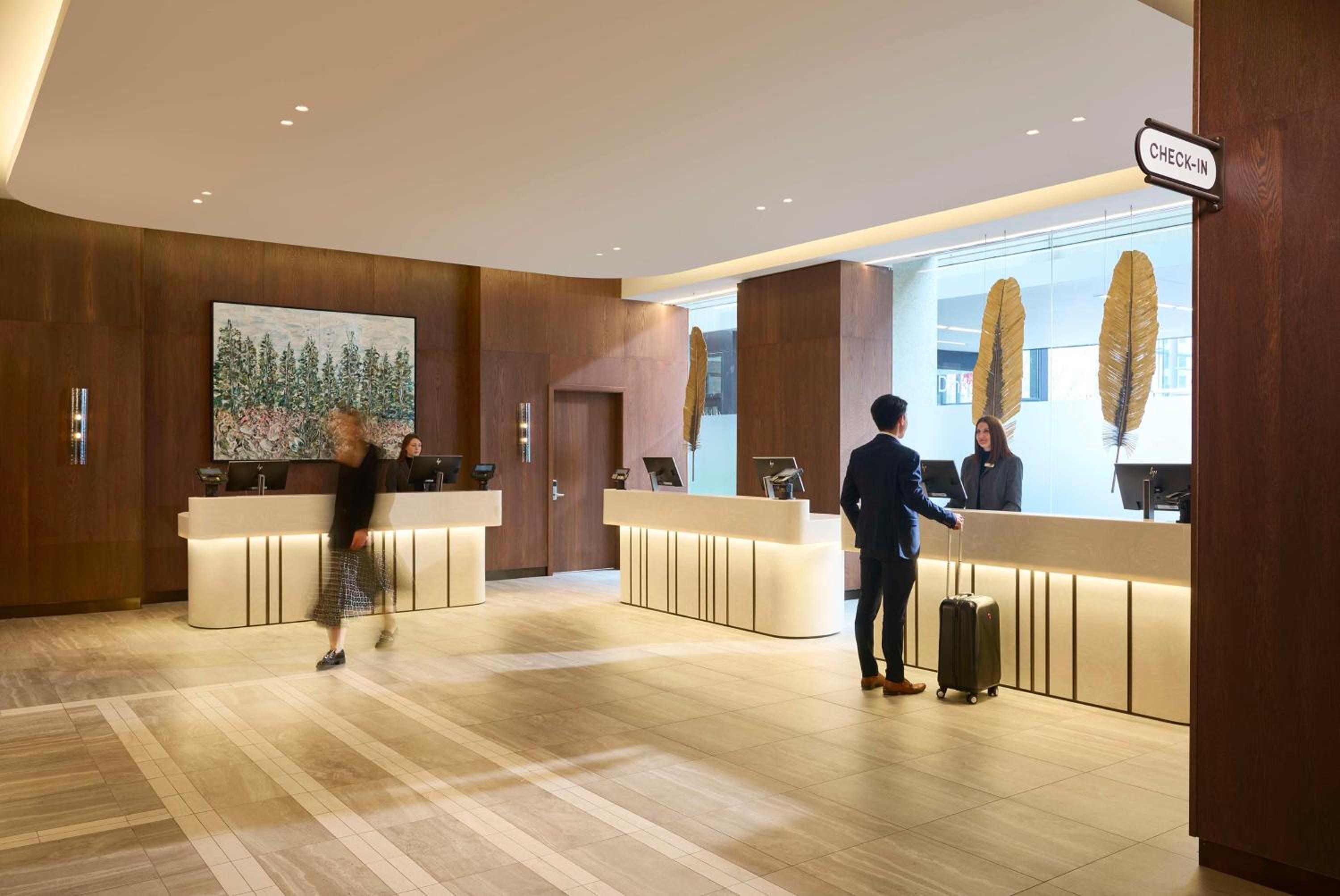 Hilton Toronto-3