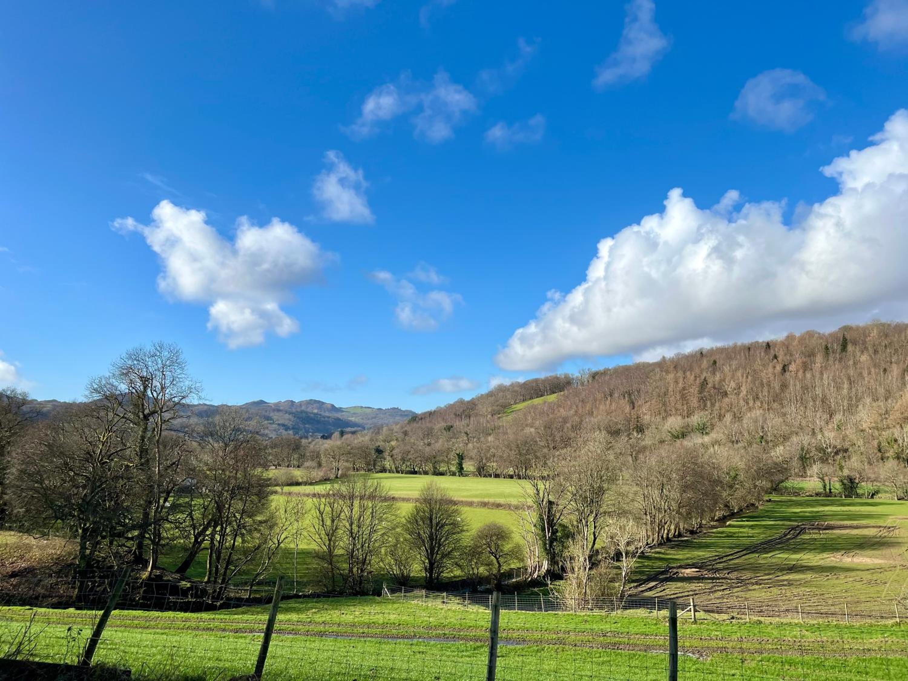 Dolgun Uchaf Historic B&B and Cottages with Boutique Bedrooms In The Heart of Snowdonia