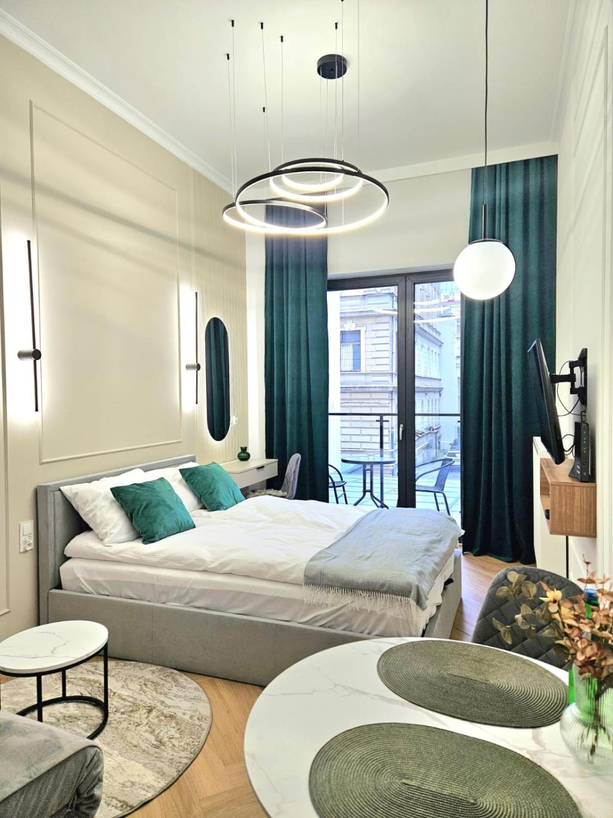 Roosevelta Residence Apartments - przy OFF Piotrkowska, FV - Klimatyzacja - WiFi, Orientarium, Atlas Arena, HopaLupa, Aquapark Fala, EC1