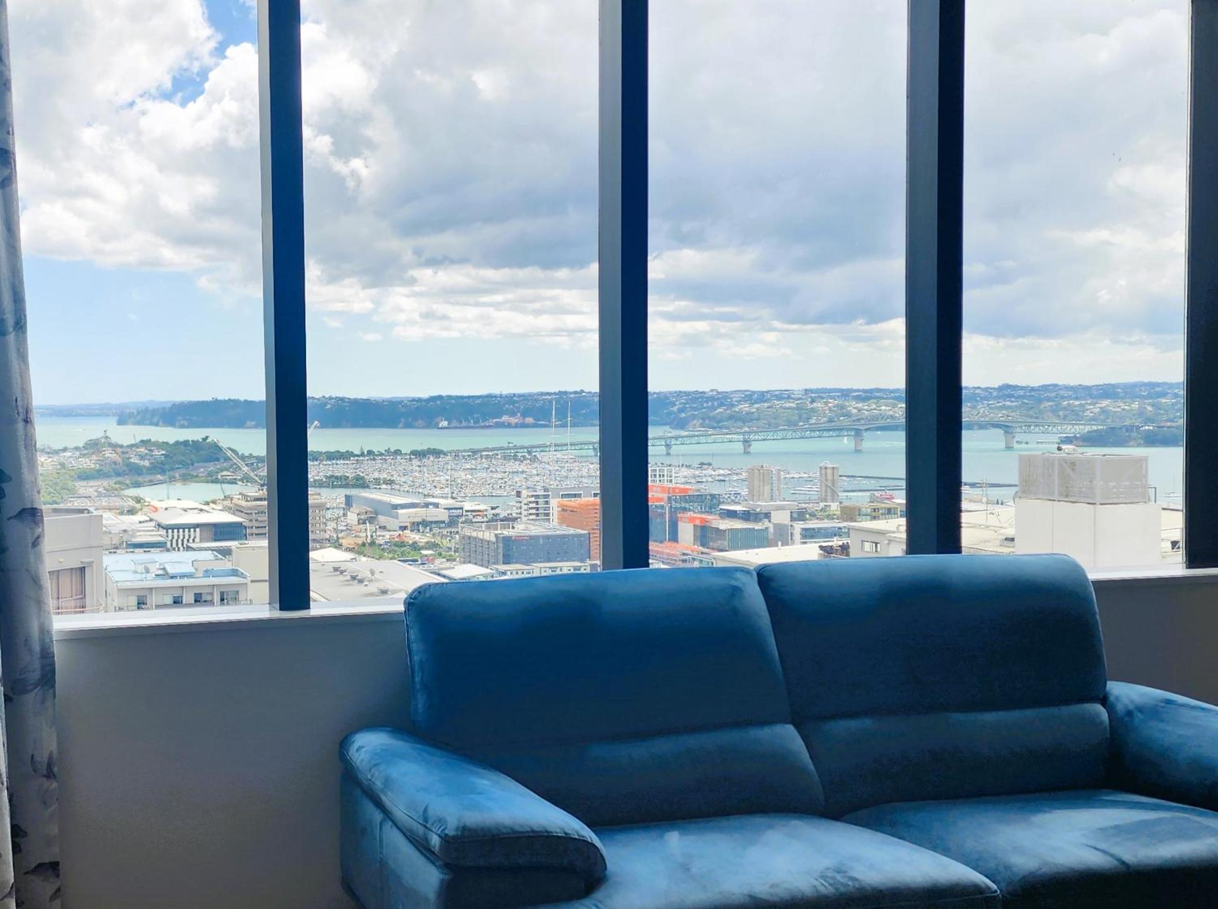 Spectacular Auckland CBD Views
