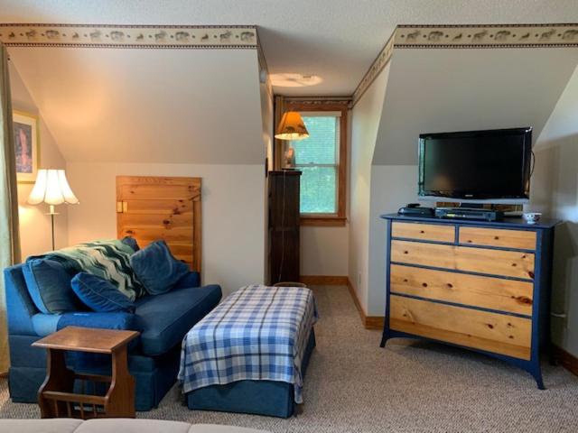 Mustang Haven view 4
