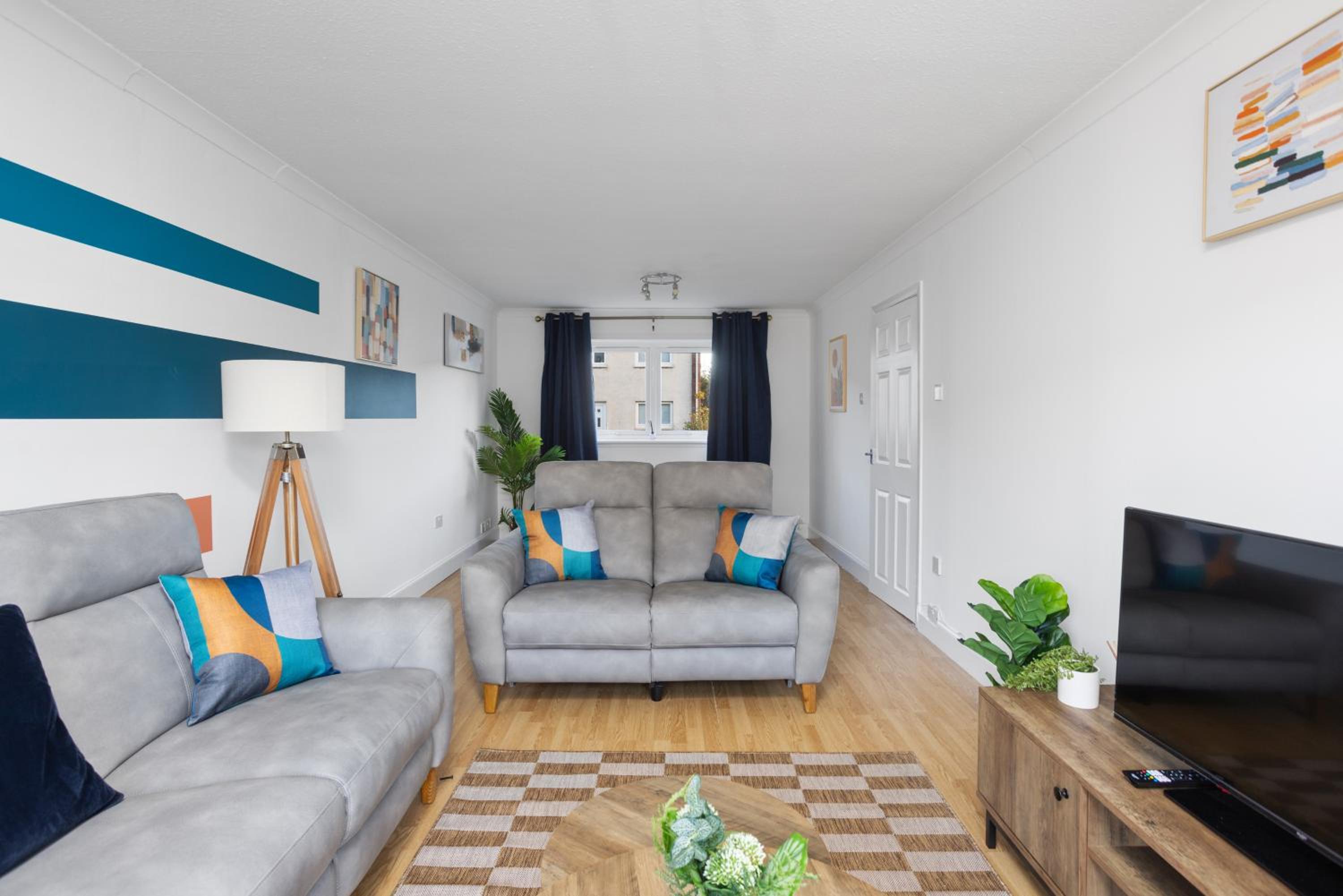 Sleek 3Bed House near Airport