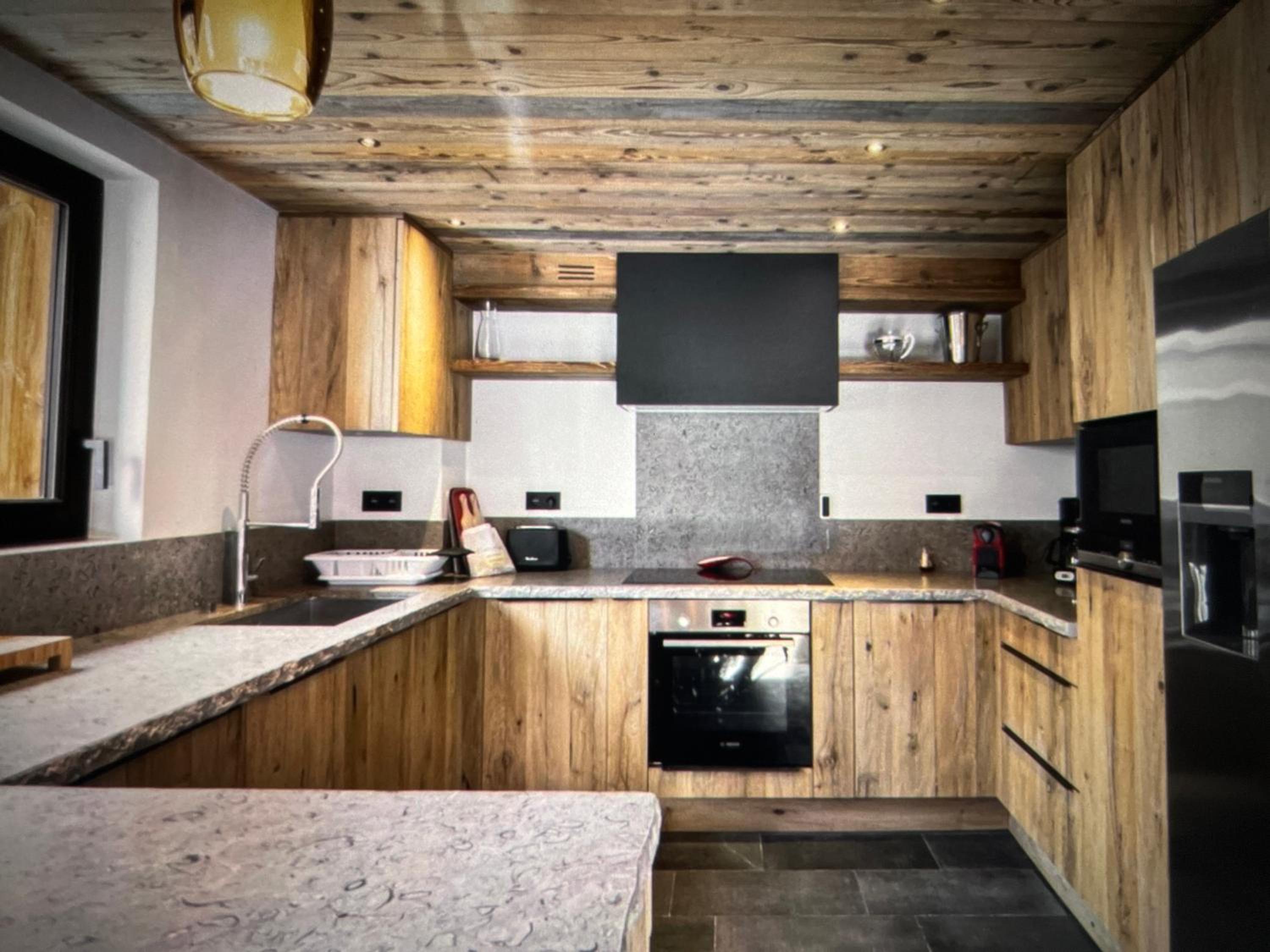 Sunrise Chalet w Mountain View & Sauna