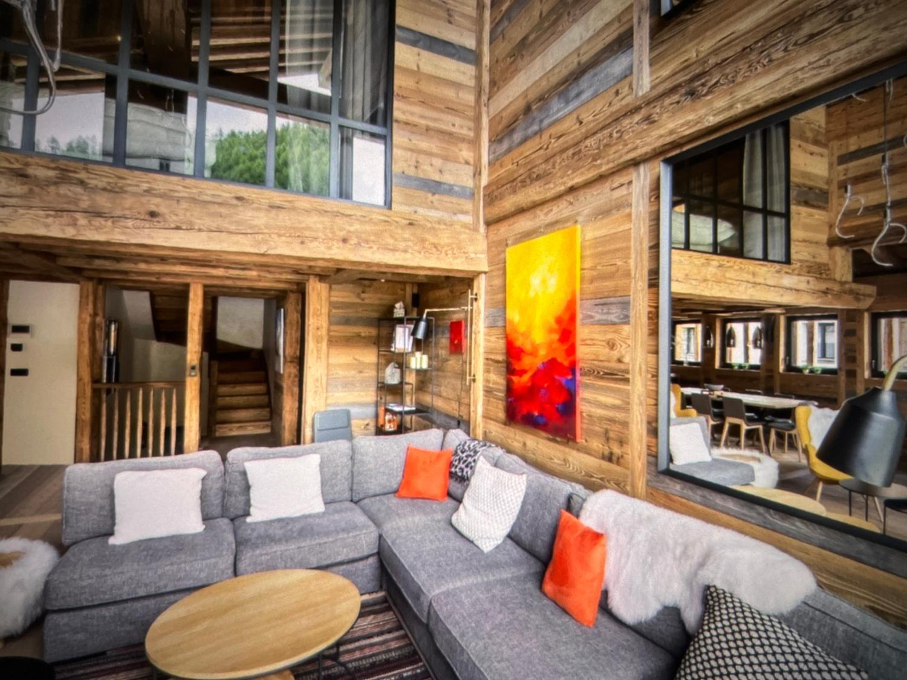 Sunrise Chalet w Mountain View & Sauna