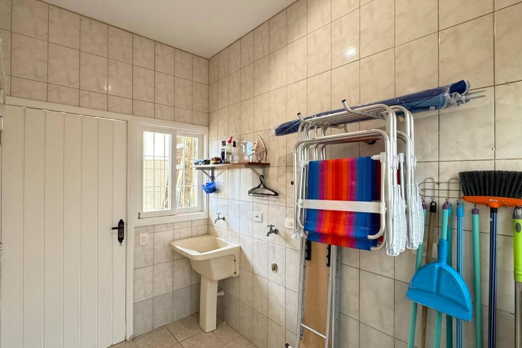 Casa Pé na Areia Suíte Master com Hidromassagem, Wi-Fi, Vista Mar e Churrasqueira