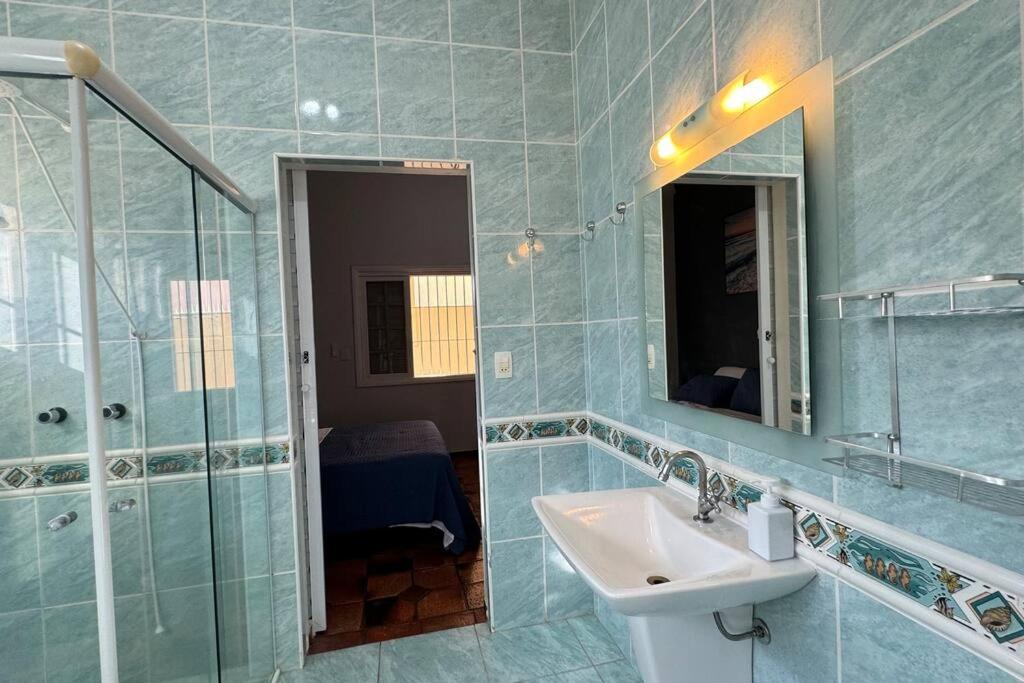Casa Pé na Areia Suíte Master com Hidromassagem, Wi-Fi, Vista Mar e Churrasqueira