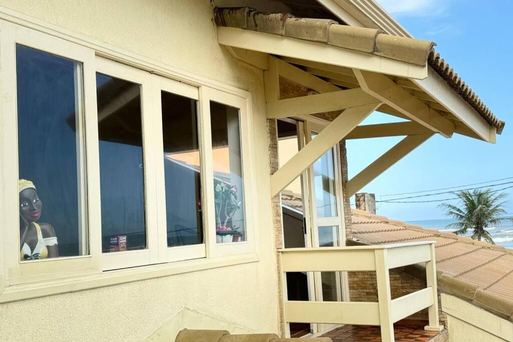 Casa Pé na Areia Suíte Master com Hidromassagem, Wi-Fi, Vista Mar e Churrasqueira