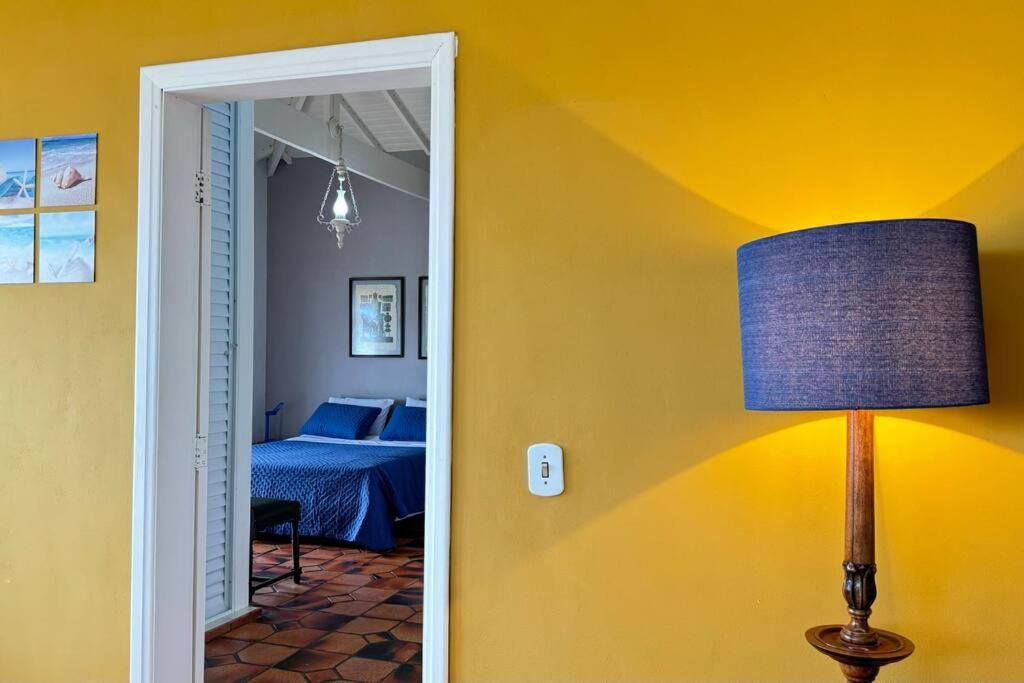 Casa Pé na Areia Suíte Master com Hidromassagem, Wi-Fi, Vista Mar e Churrasqueira
