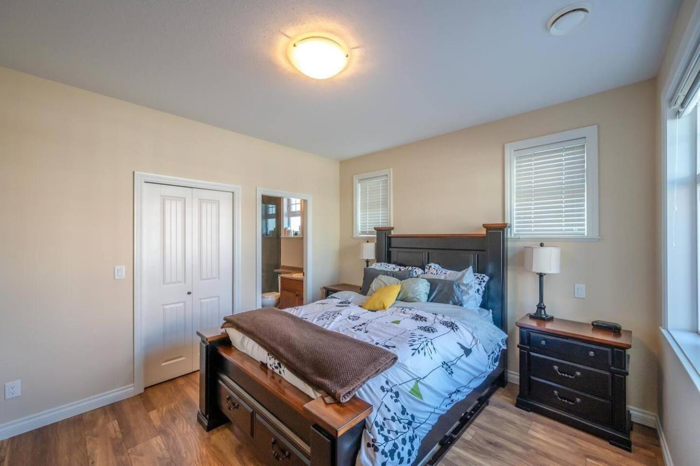 Sunrock Meadow Cottage On Osoyoos Lake