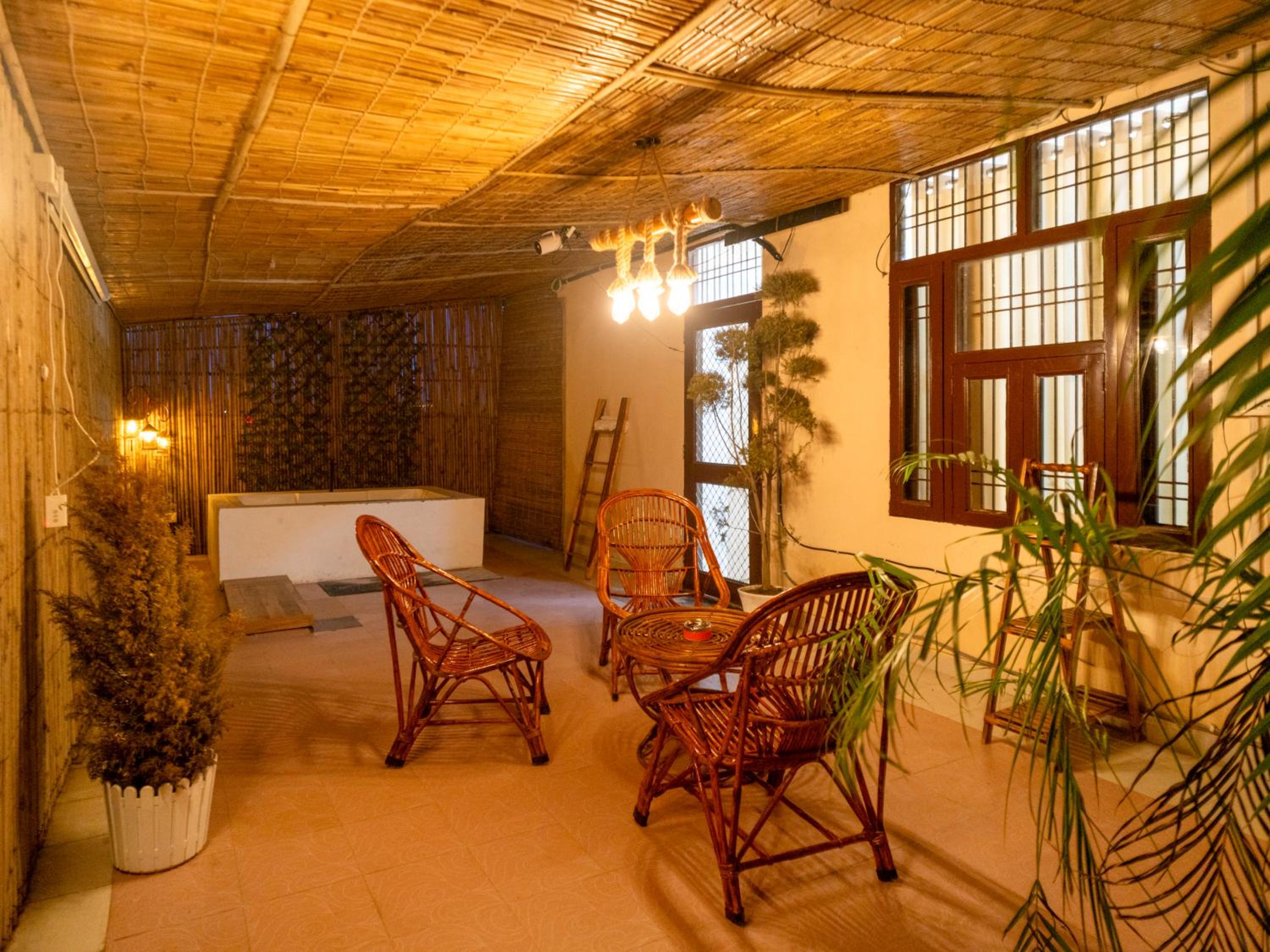 lounge